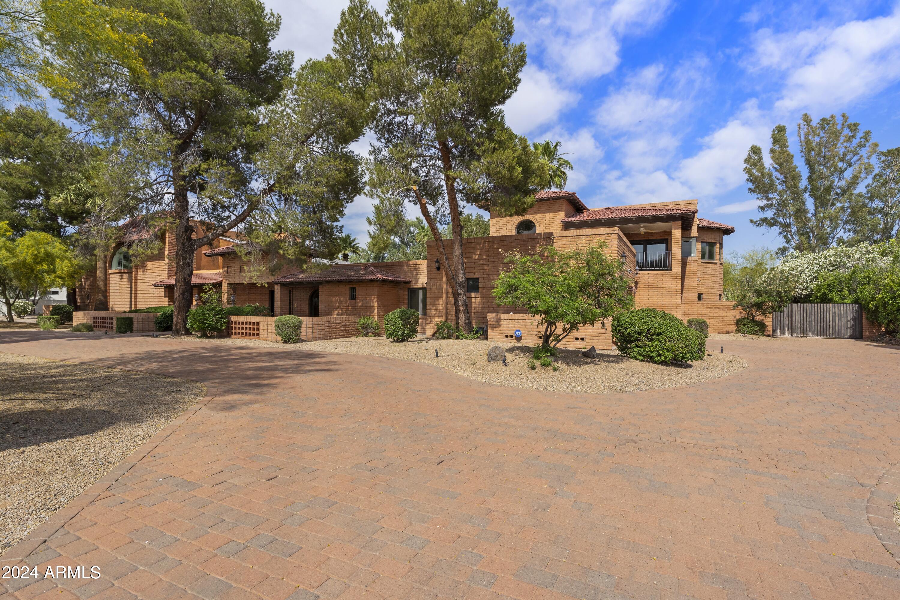 11437 N 53RD Place