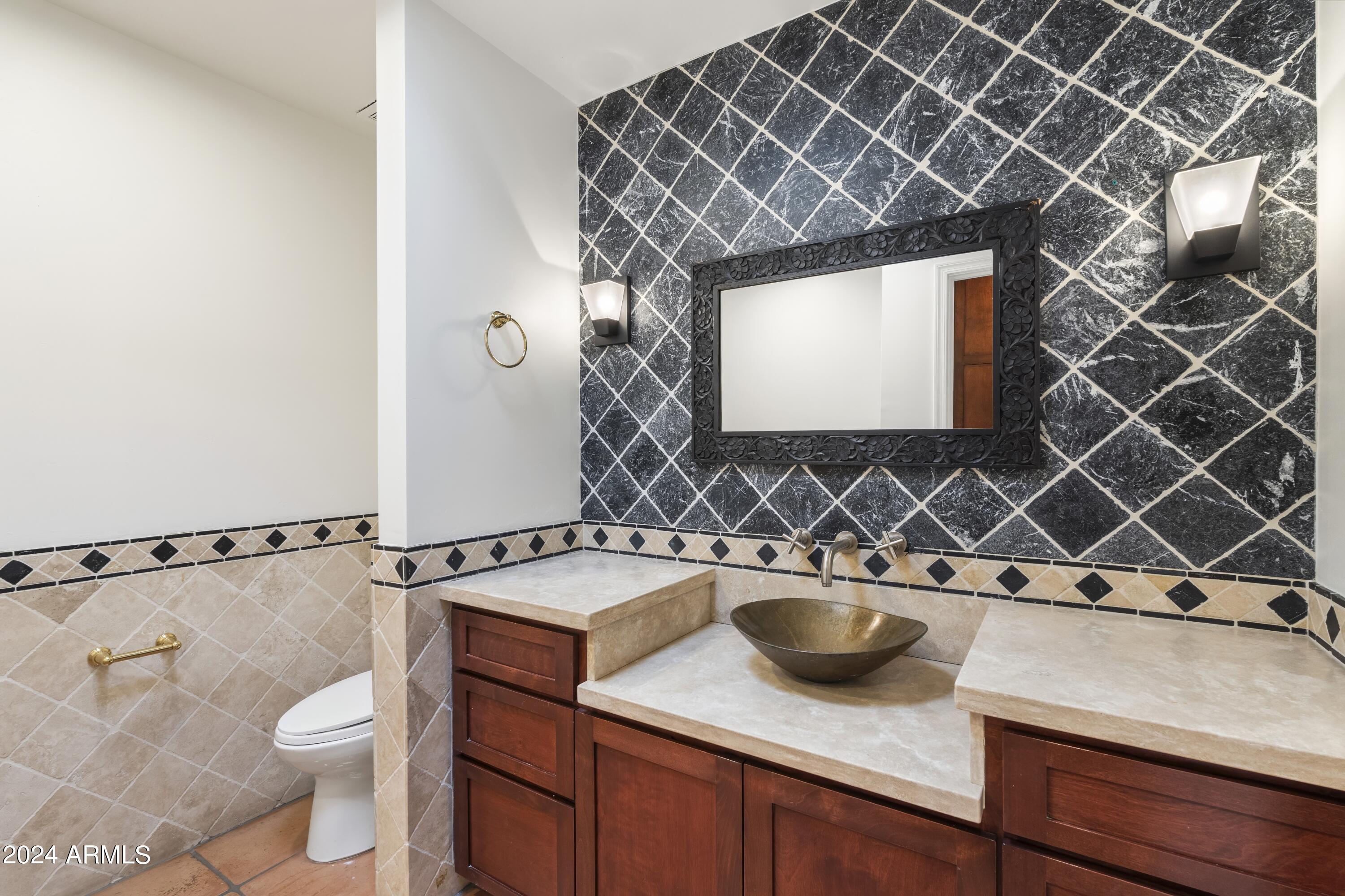 11437 N 53RD Place