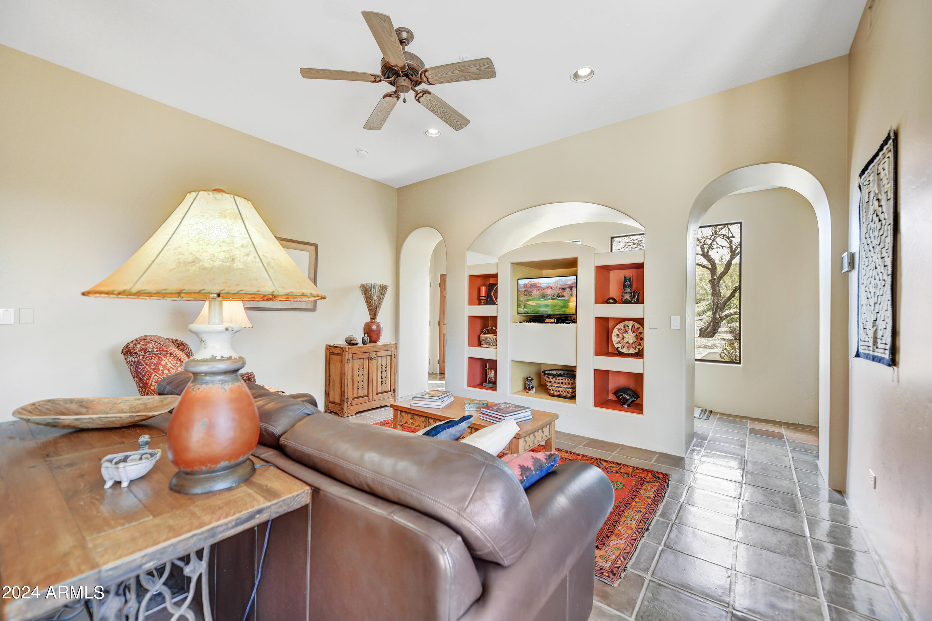 9895 E MONUMENT Drive