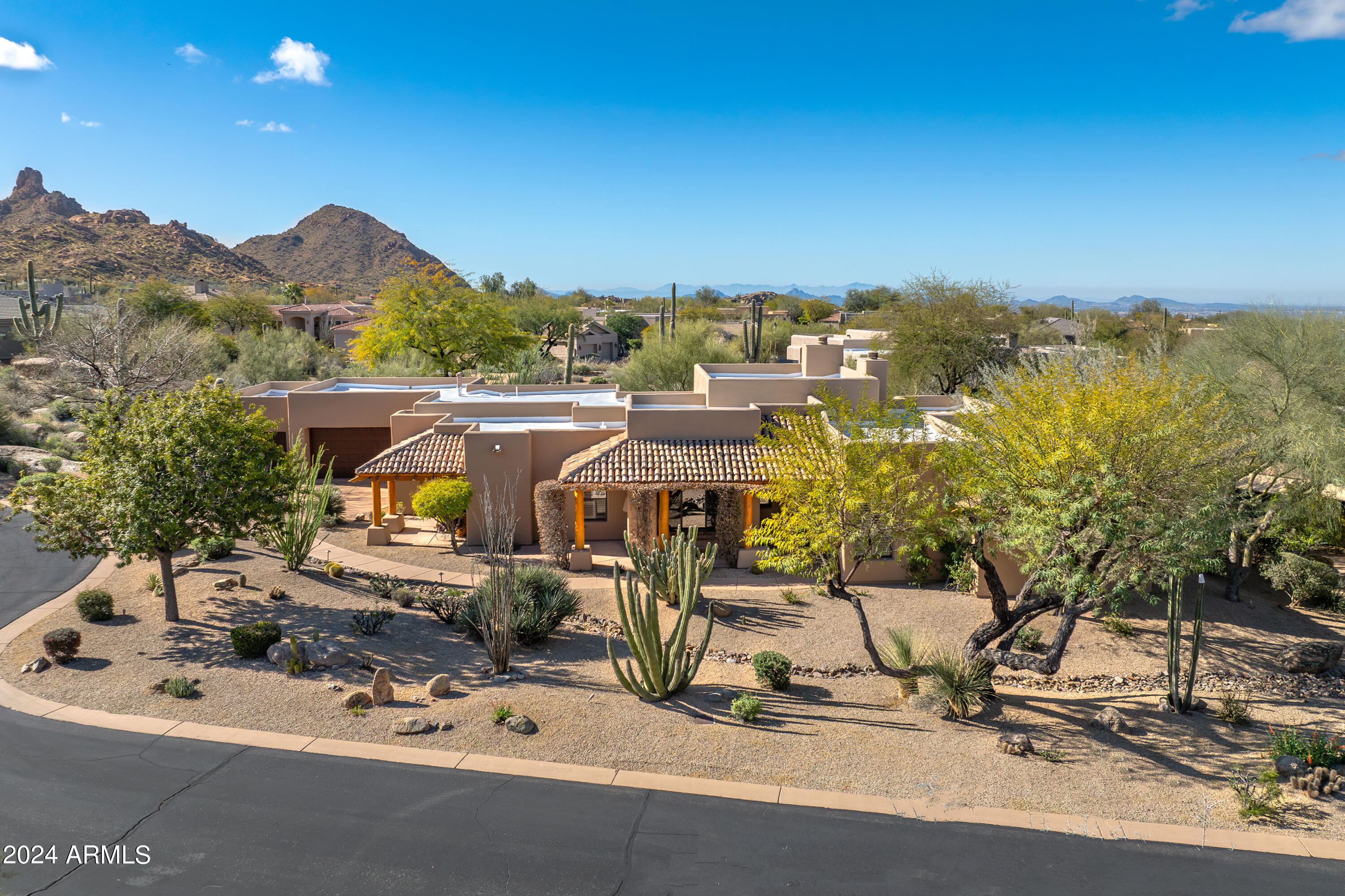 9895 E MONUMENT Drive