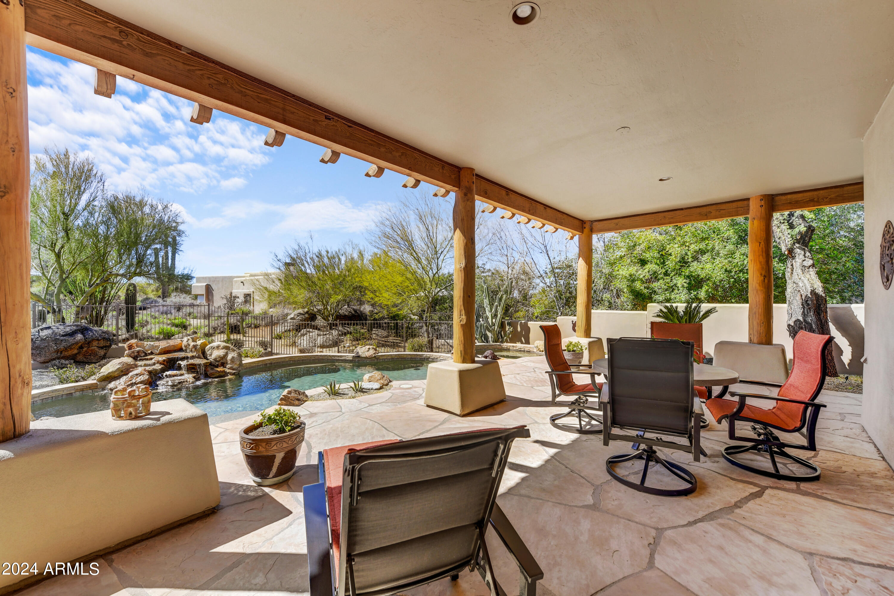 9895 E MONUMENT Drive