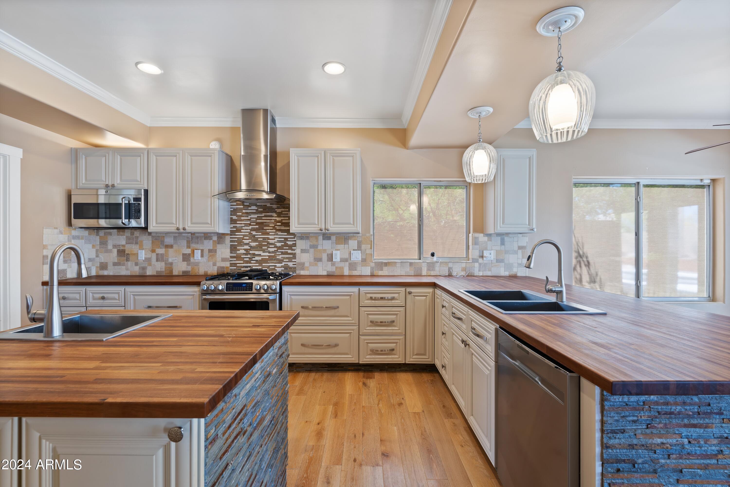 15538 E MUSTANG Drive