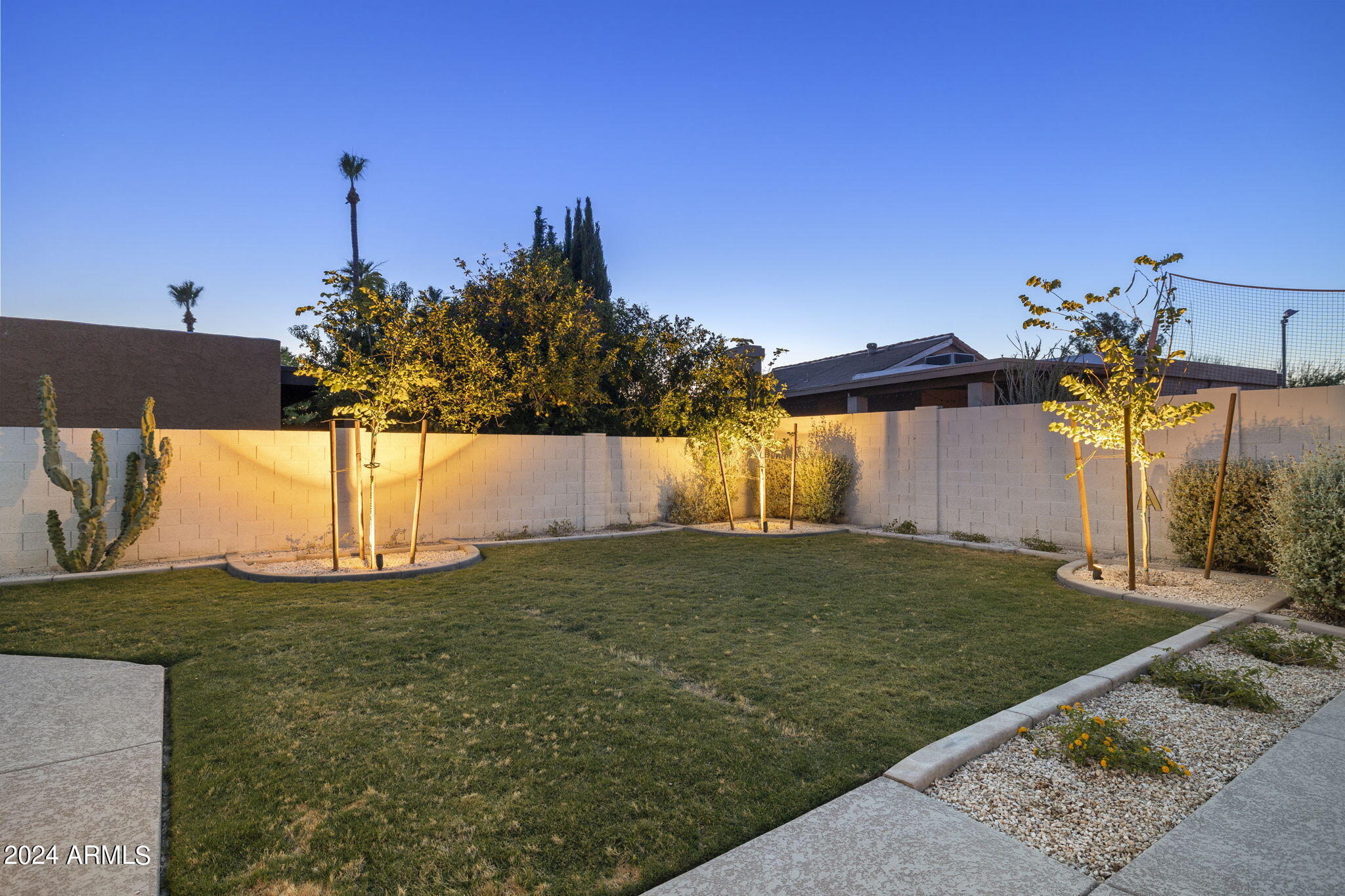 5018 E REDFIELD Road