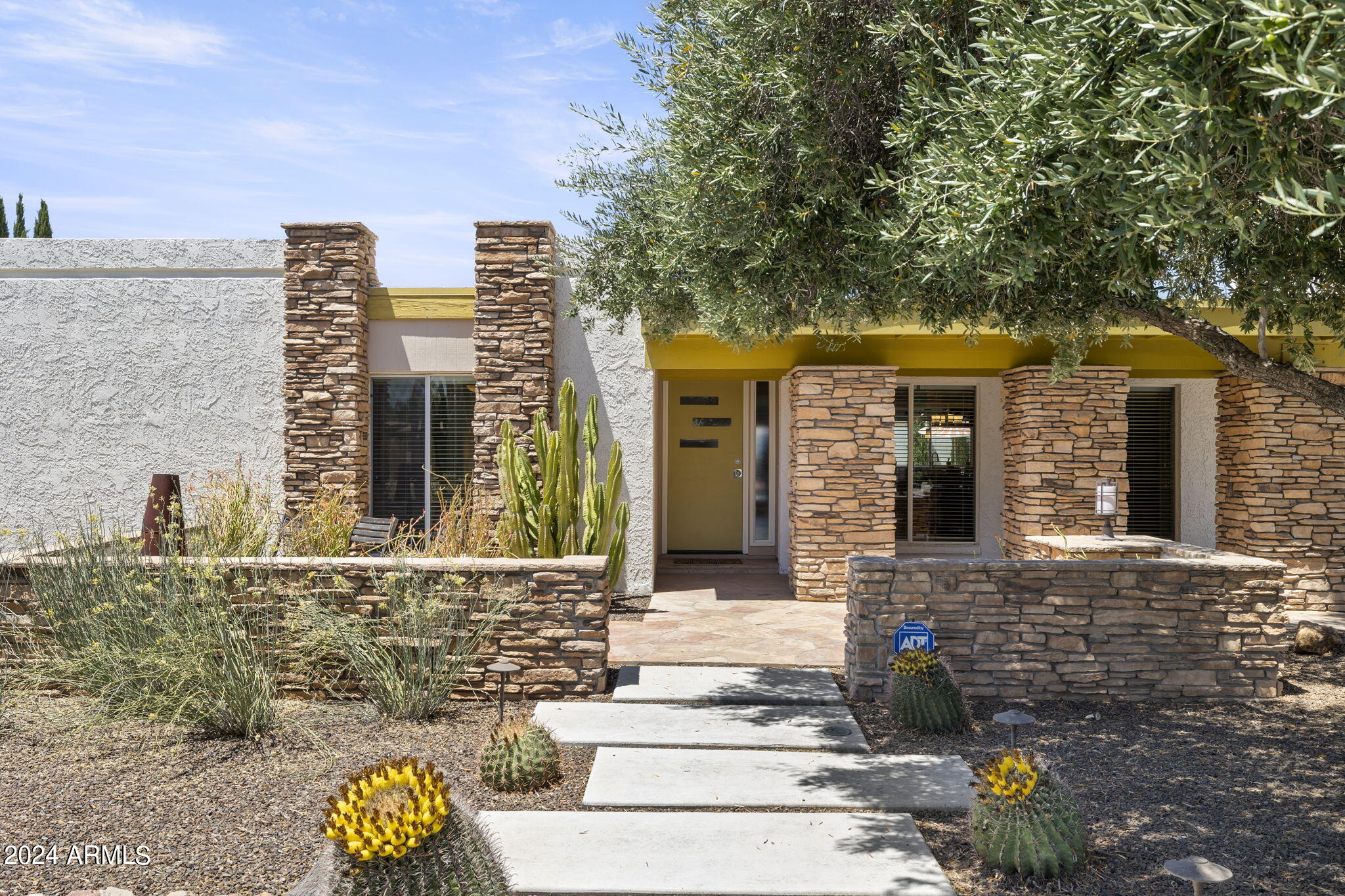 5018 E REDFIELD Road