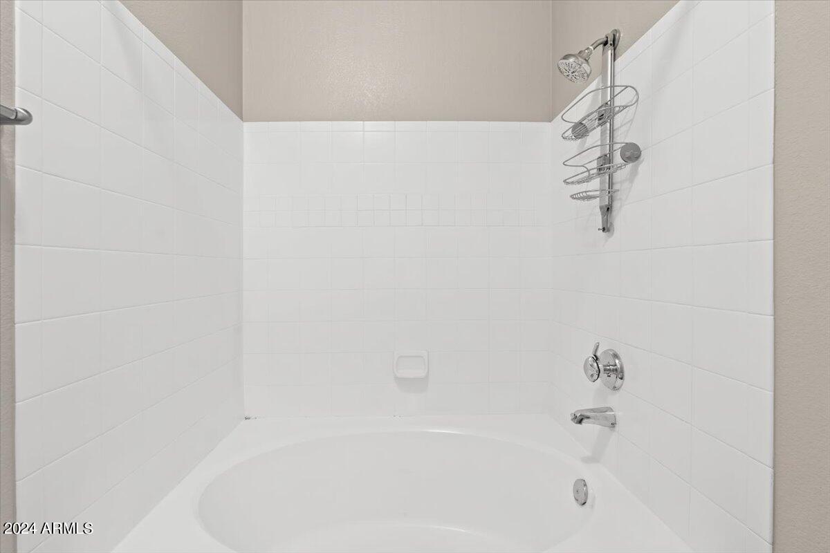 5335 E SHEA Boulevard # 2109