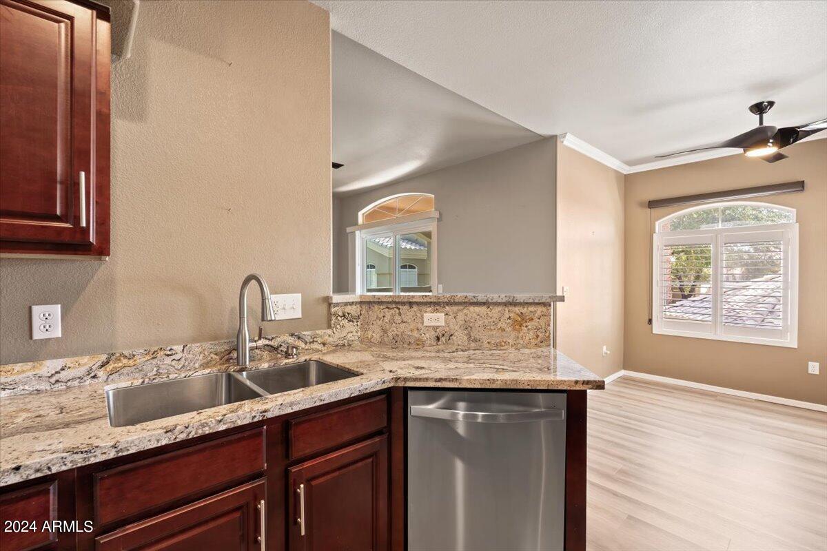 5335 E SHEA Boulevard # 2109
