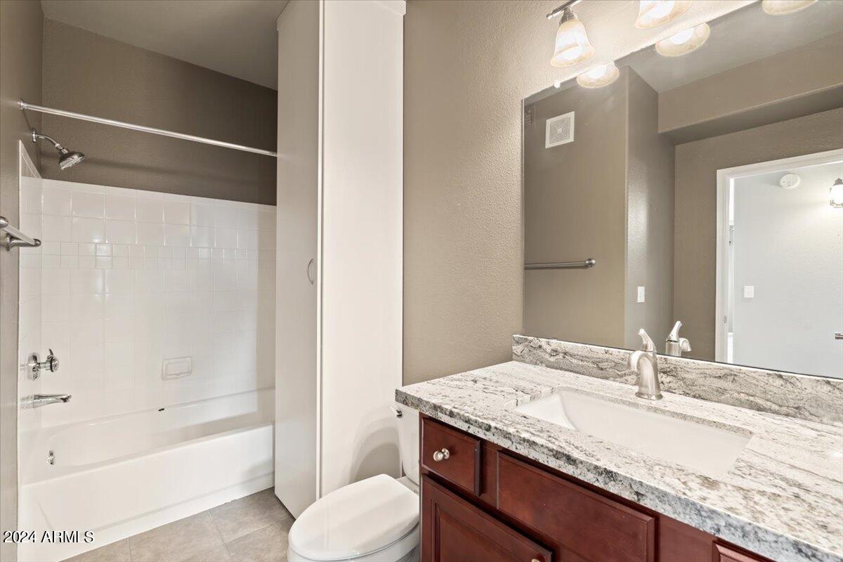 5335 E SHEA Boulevard # 2109