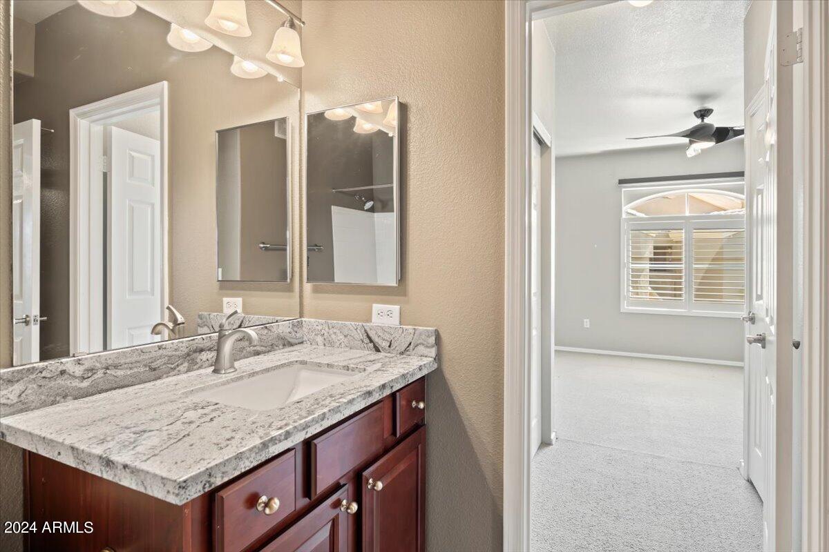 5335 E SHEA Boulevard # 2109