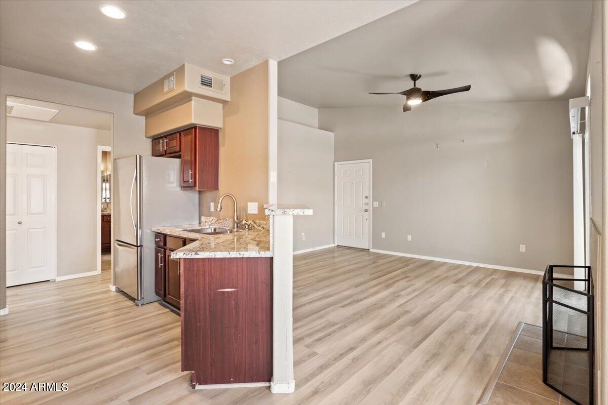 5335 E SHEA Boulevard # 2109