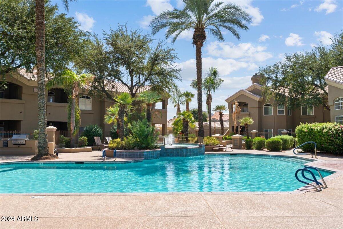 5335 E SHEA Boulevard # 2109
