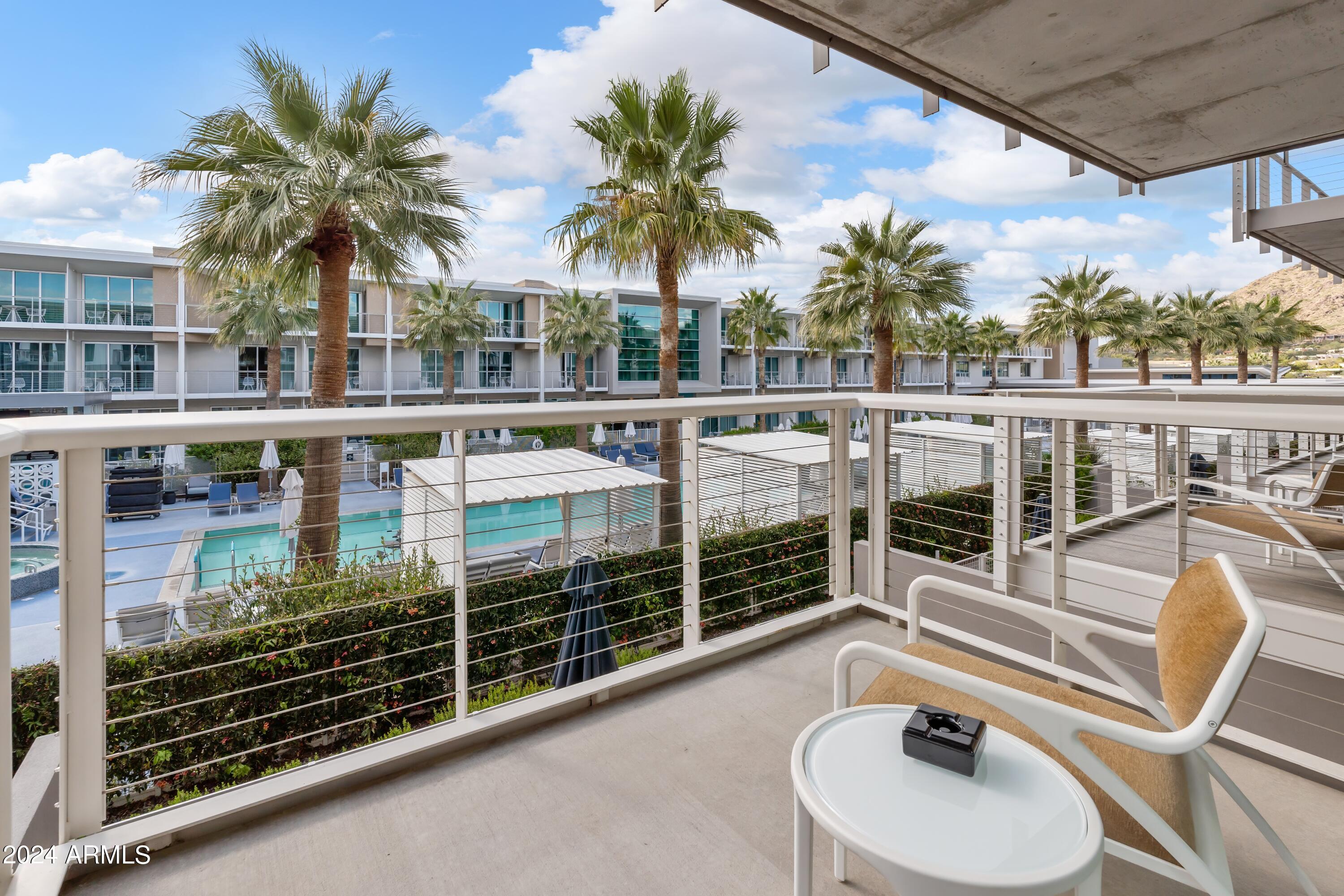 5455 E LINCOLN Drive # 2017