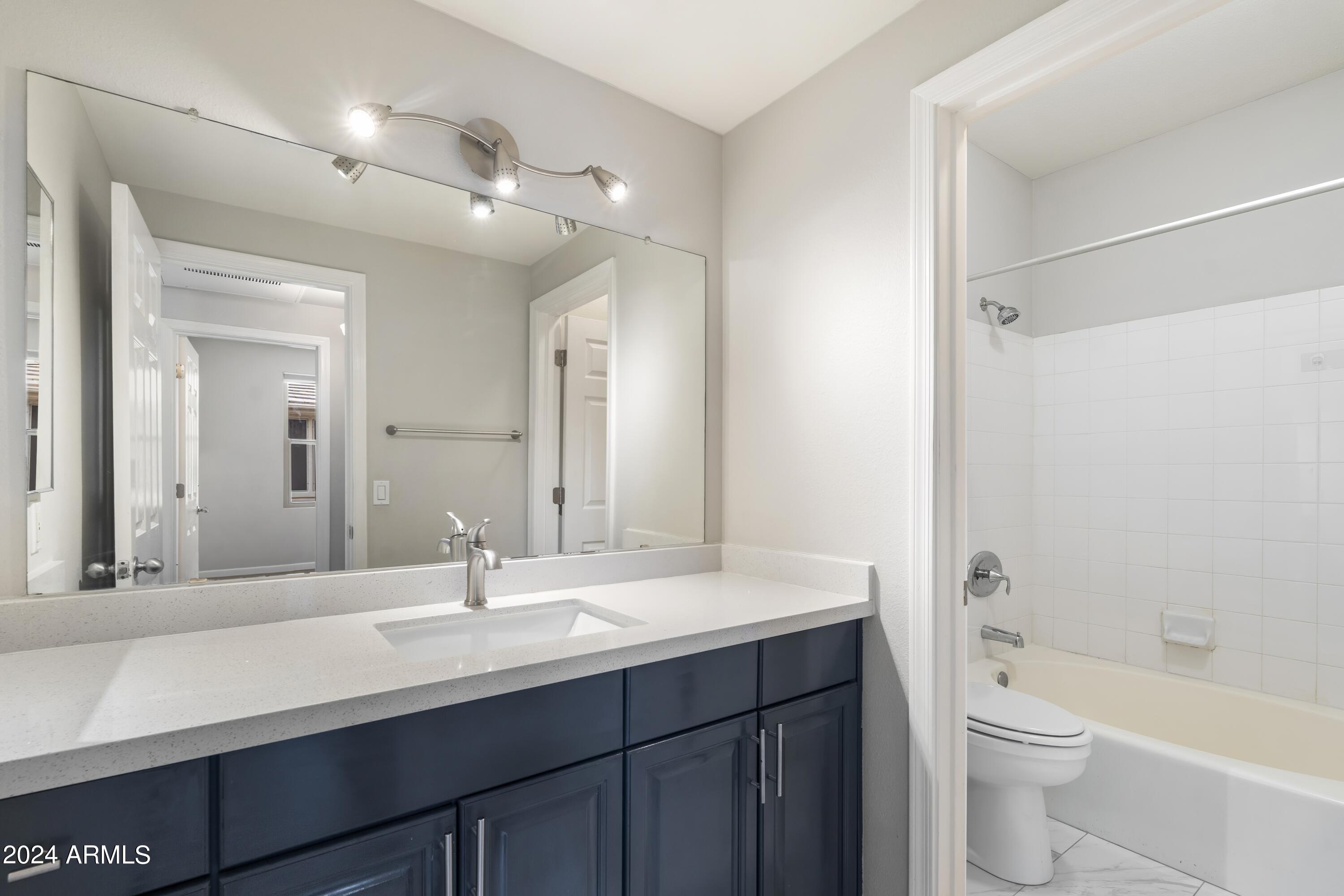 19777 N 76TH Street # 2216