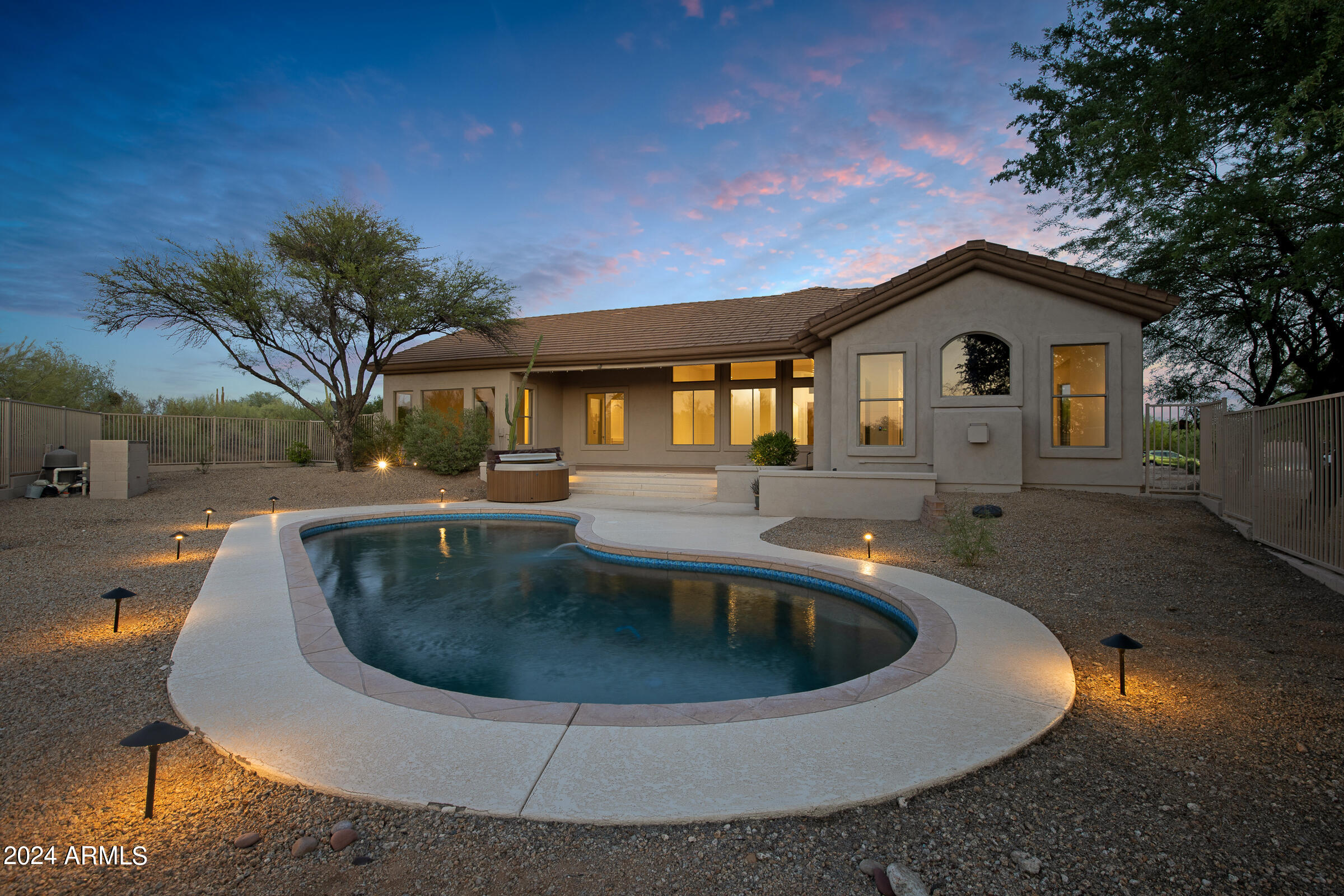 6026 E SAGUARO VISTA Court
