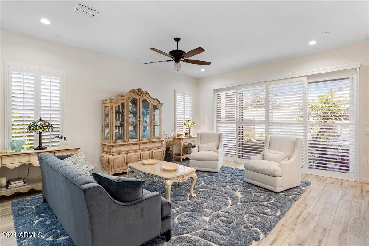 10510 W DEANNA Drive