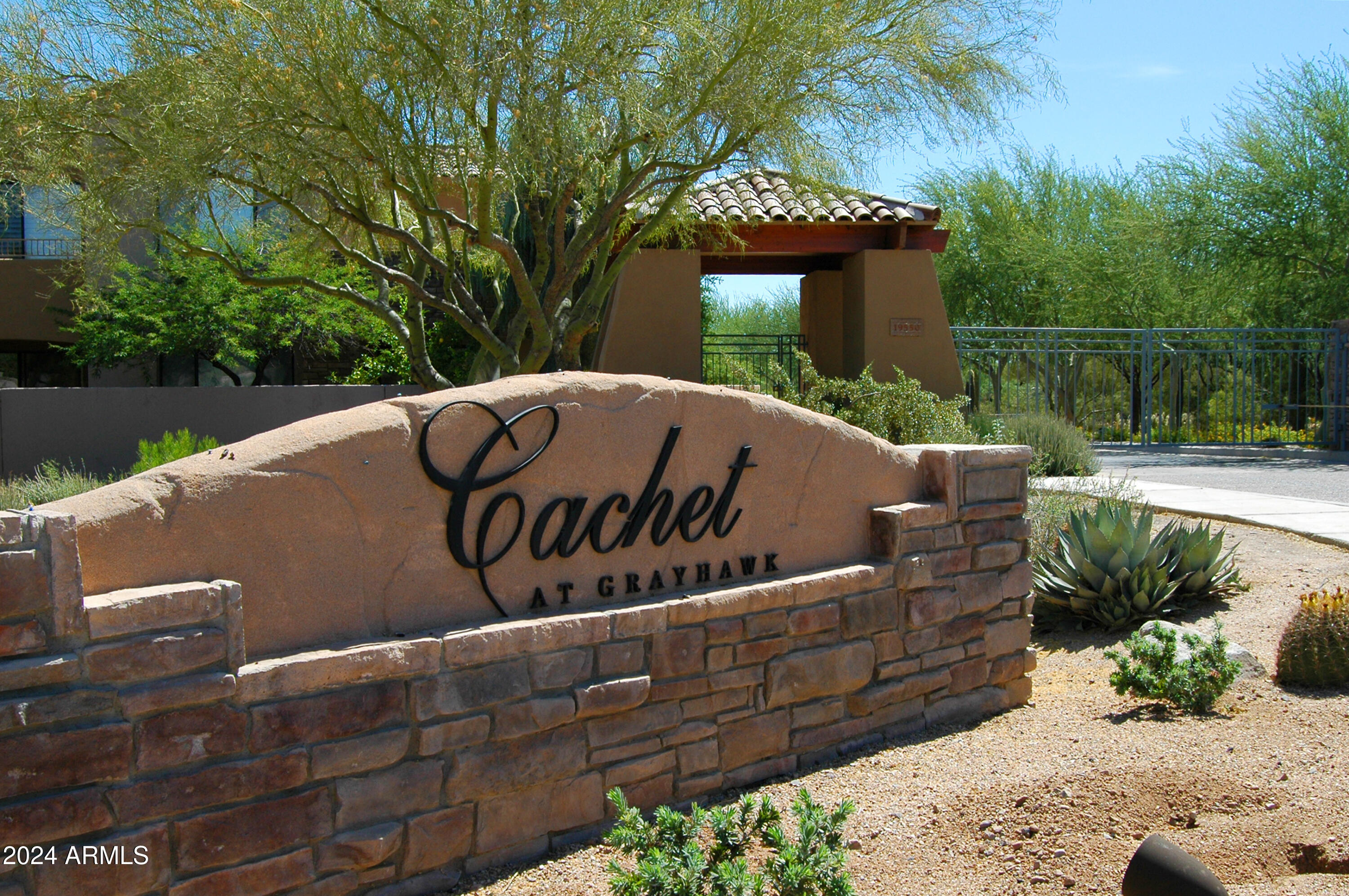 19550 N GRAYHAWK Drive # 2018