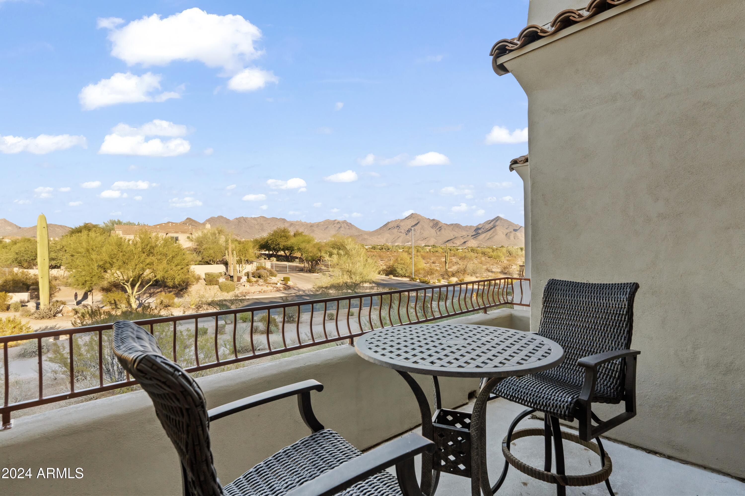 19550 N GRAYHAWK Drive # 2018