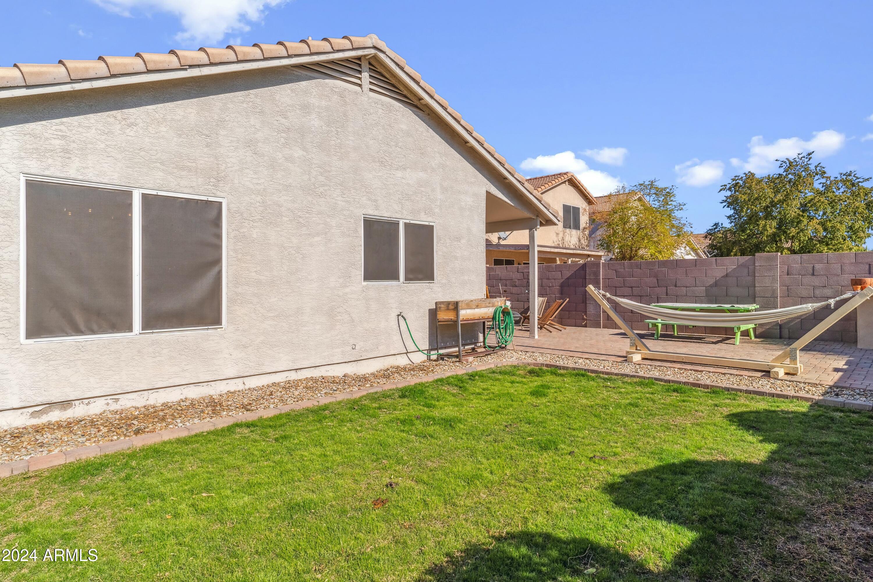4045 W ABRAHAM Lane