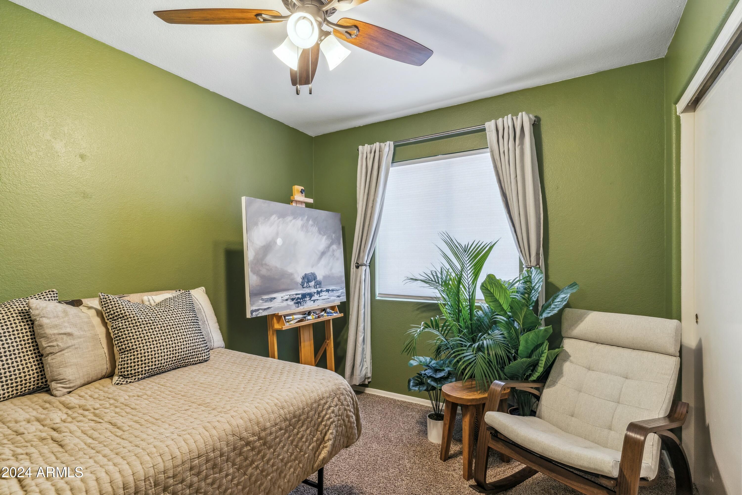 4045 W ABRAHAM Lane