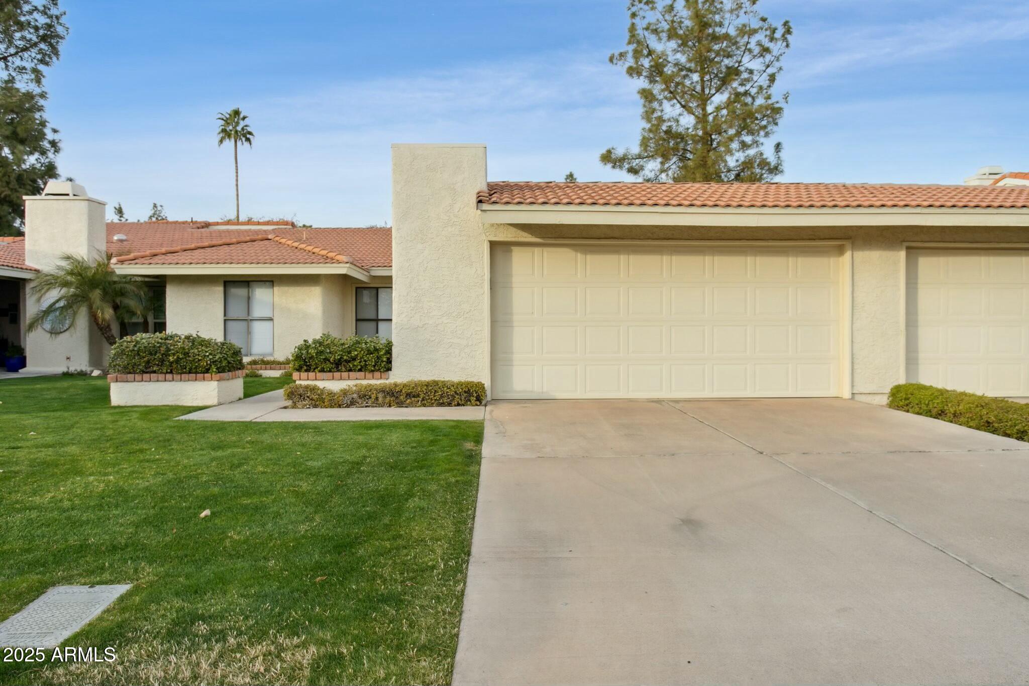 7830 E SPANISH OAKS Drive