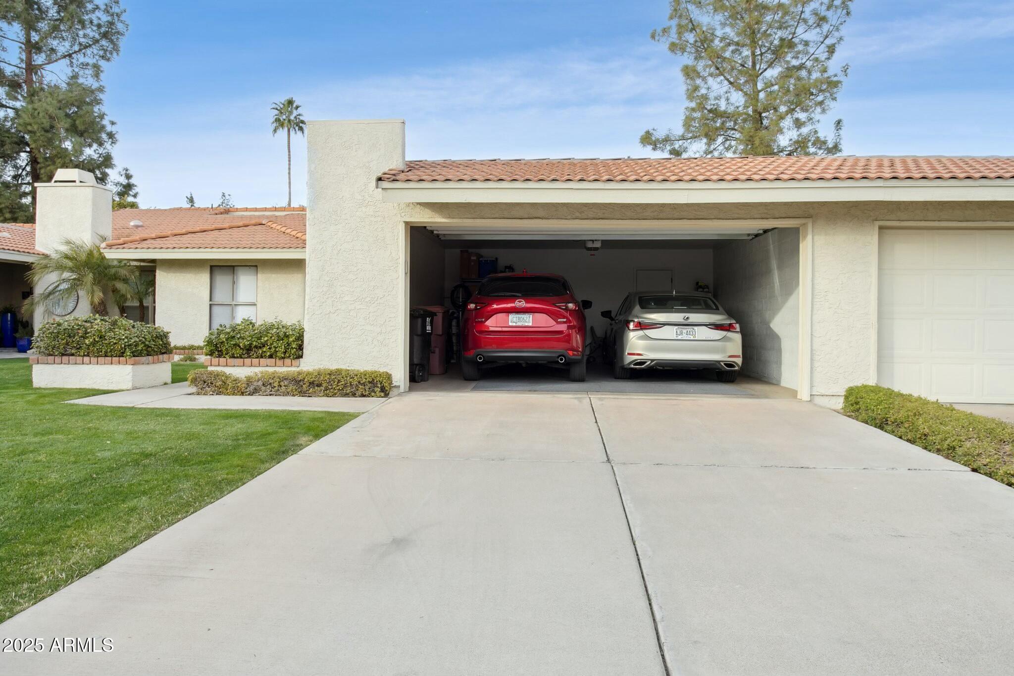 7830 E SPANISH OAKS Drive