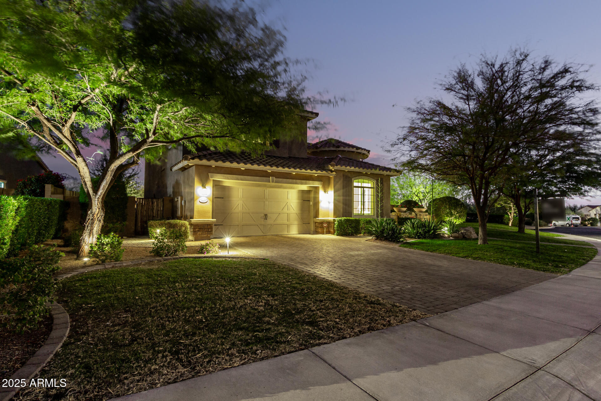 5429 E BARWICK Drive