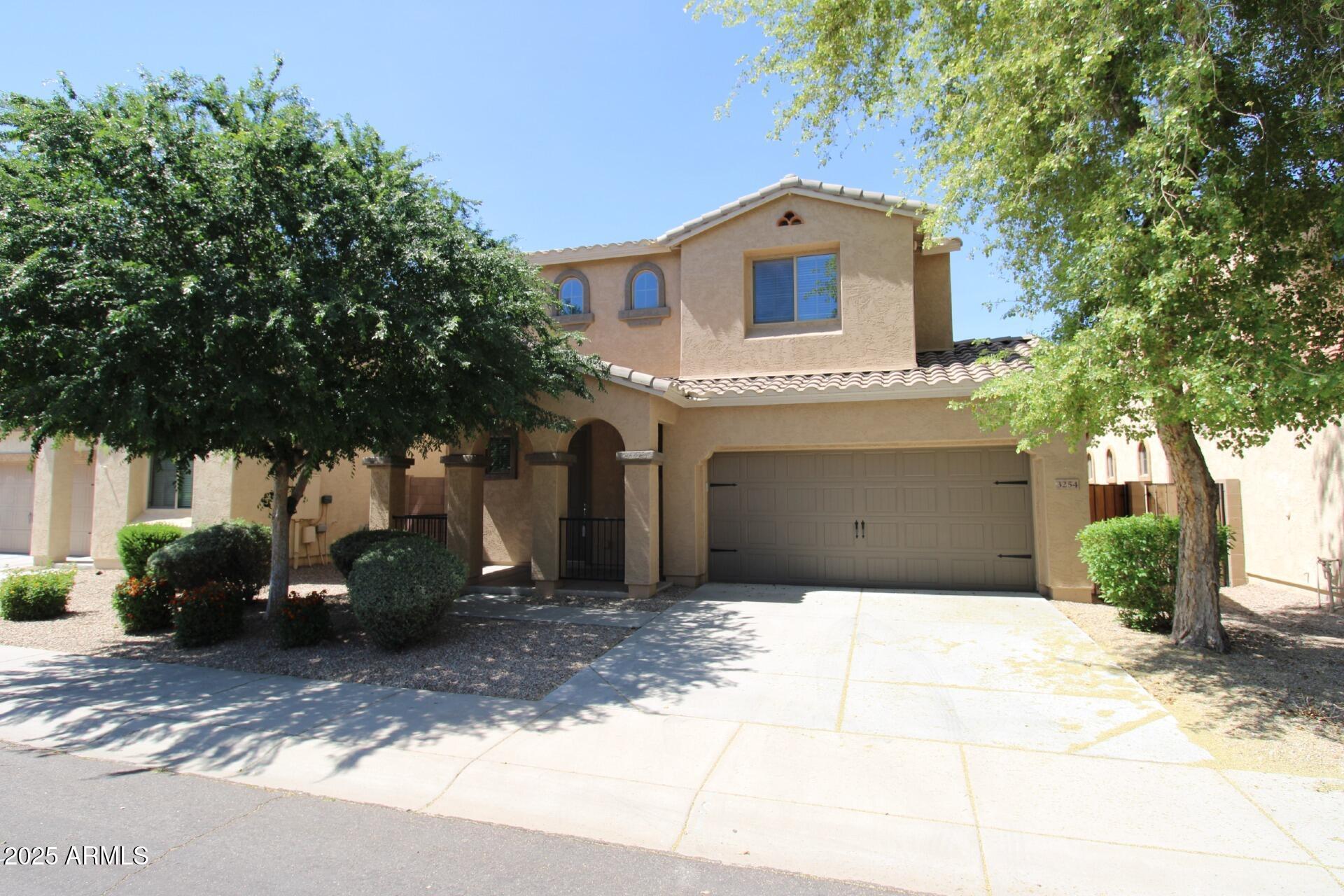 3254 E SPORTS Drive