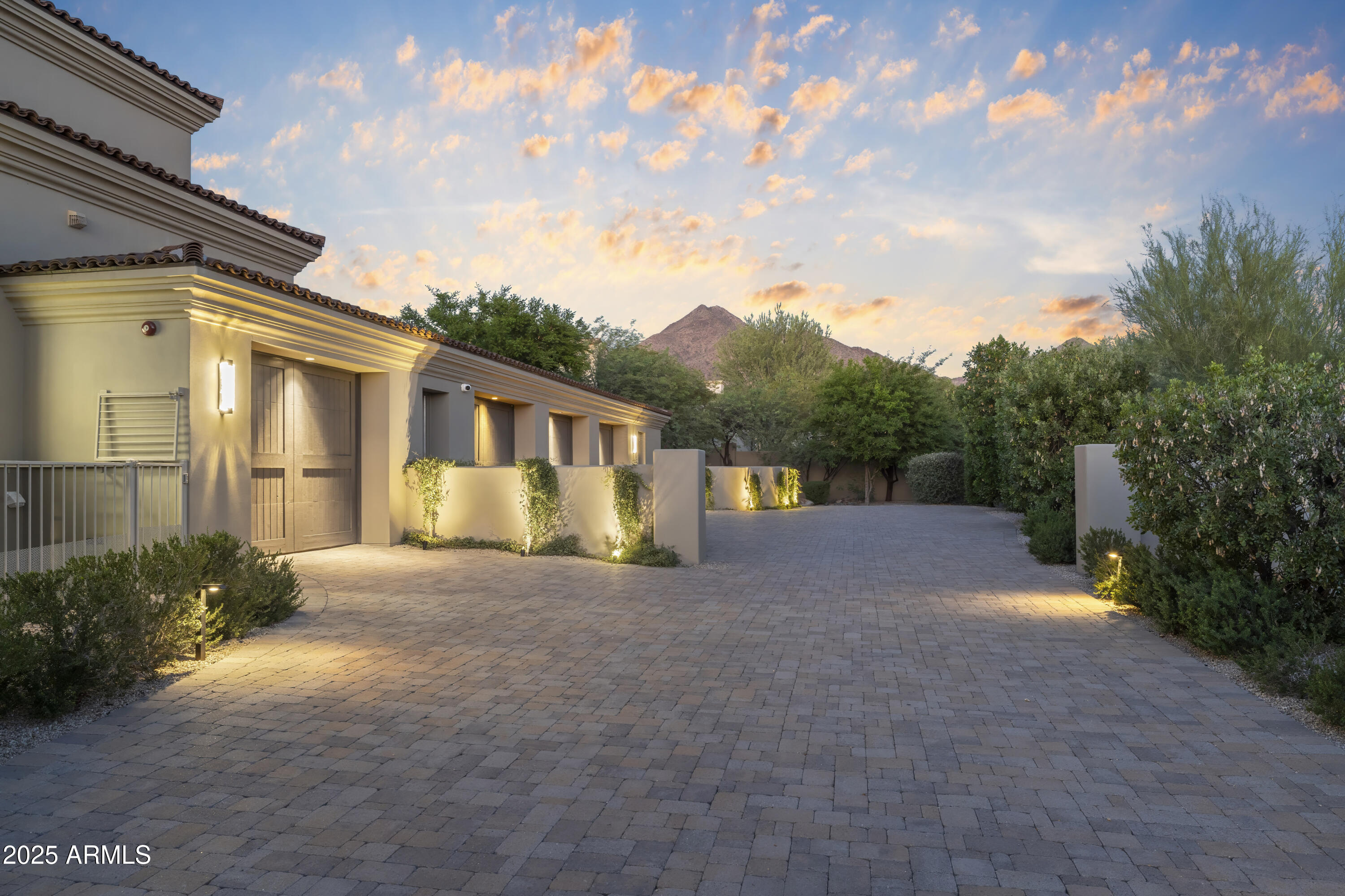 10163 E HUALAPAI Drive, 2917