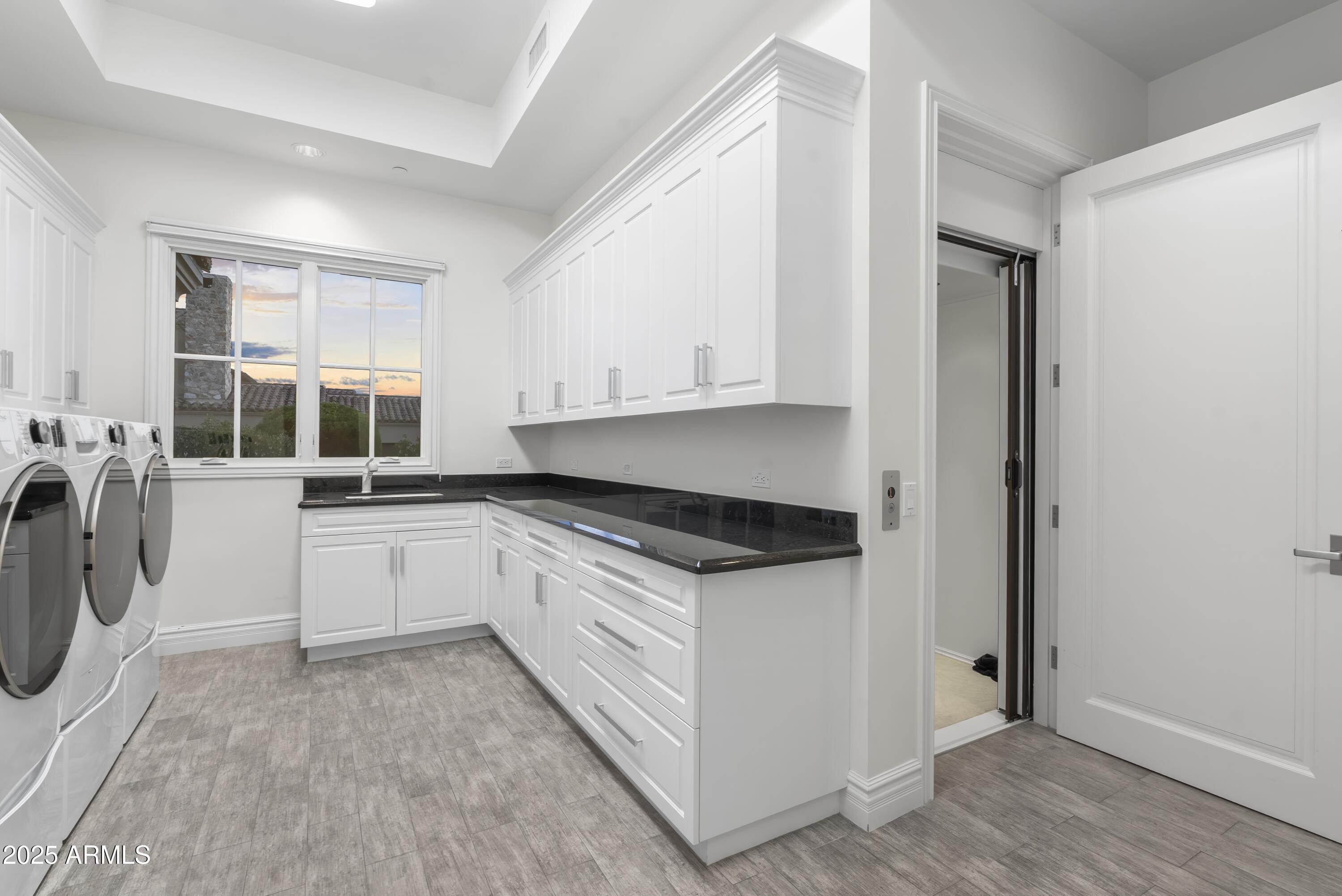 10163 E HUALAPAI Drive, 2917