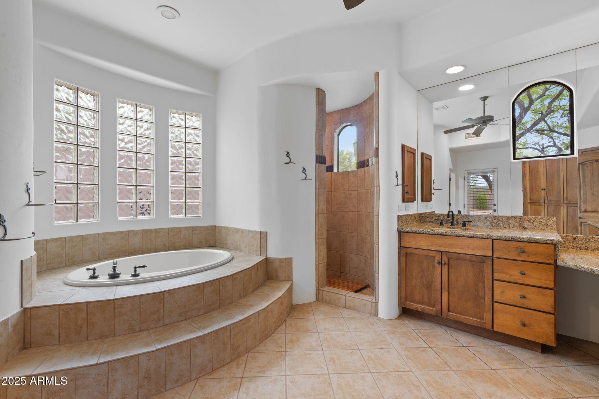 10040 E HAPPY VALLEY Road 365