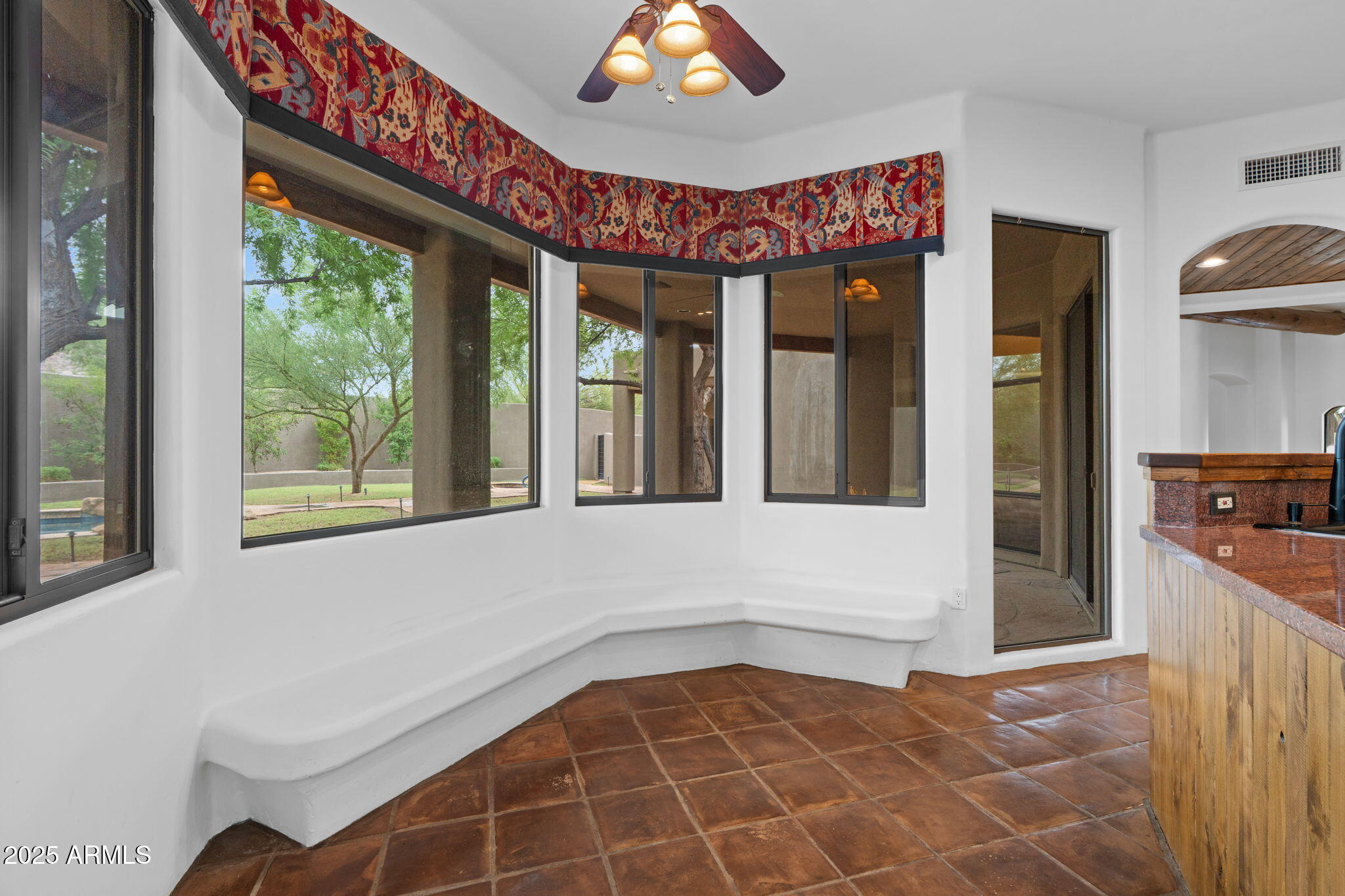 10040 E HAPPY VALLEY Road 365