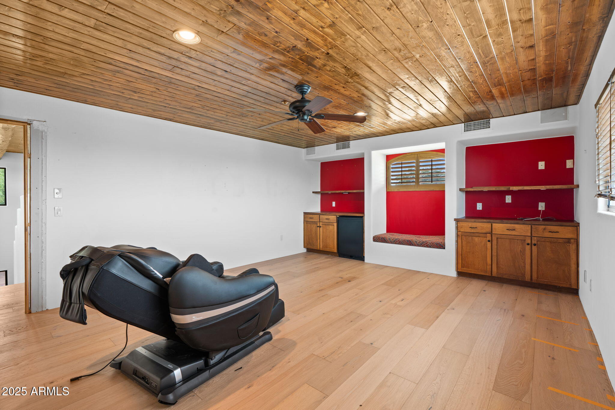 10040 E HAPPY VALLEY Road 365