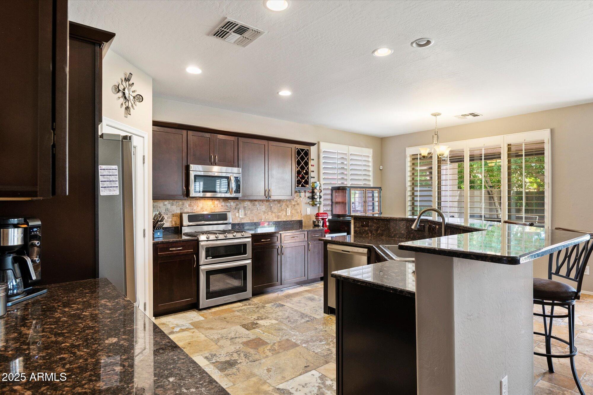 7239 W MONTE CRISTO Avenue