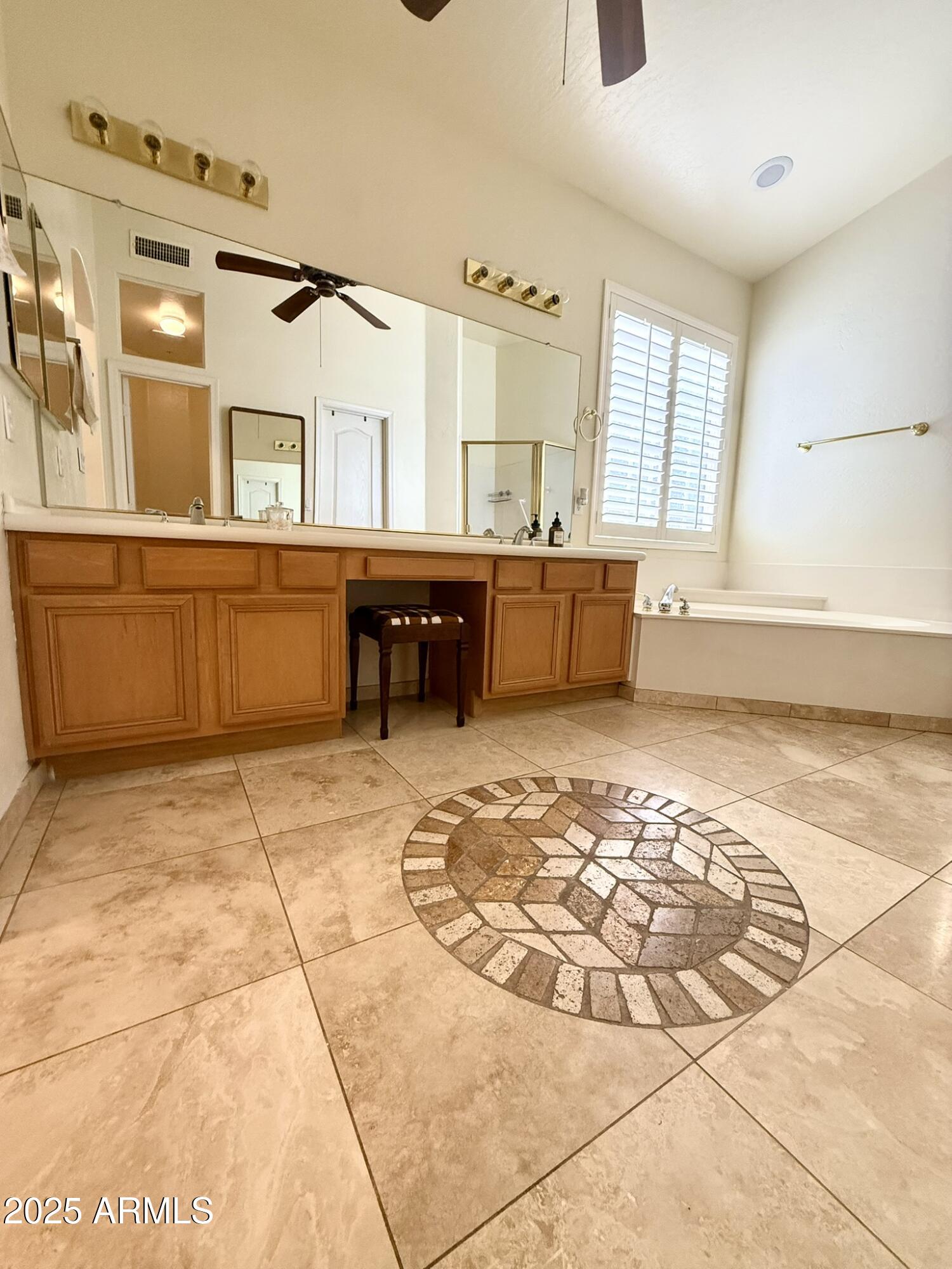 8092 E Michelle Drive