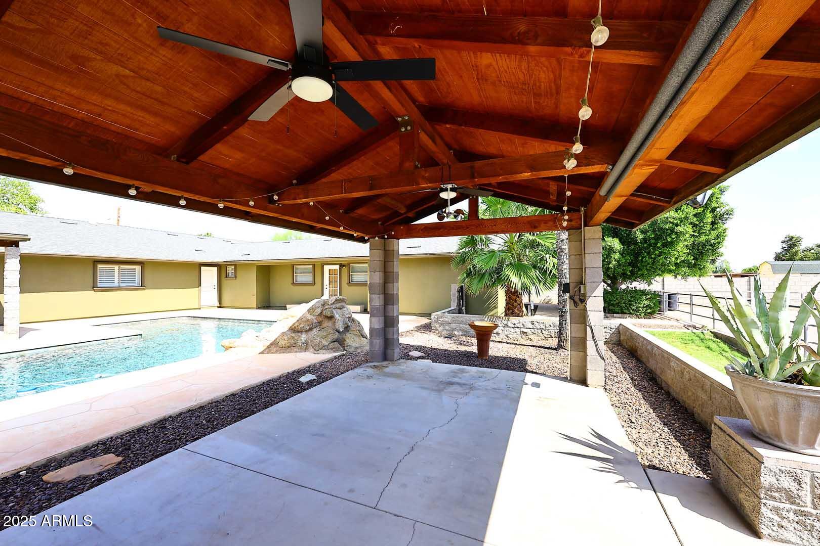 5449 E THUNDERBIRD Road