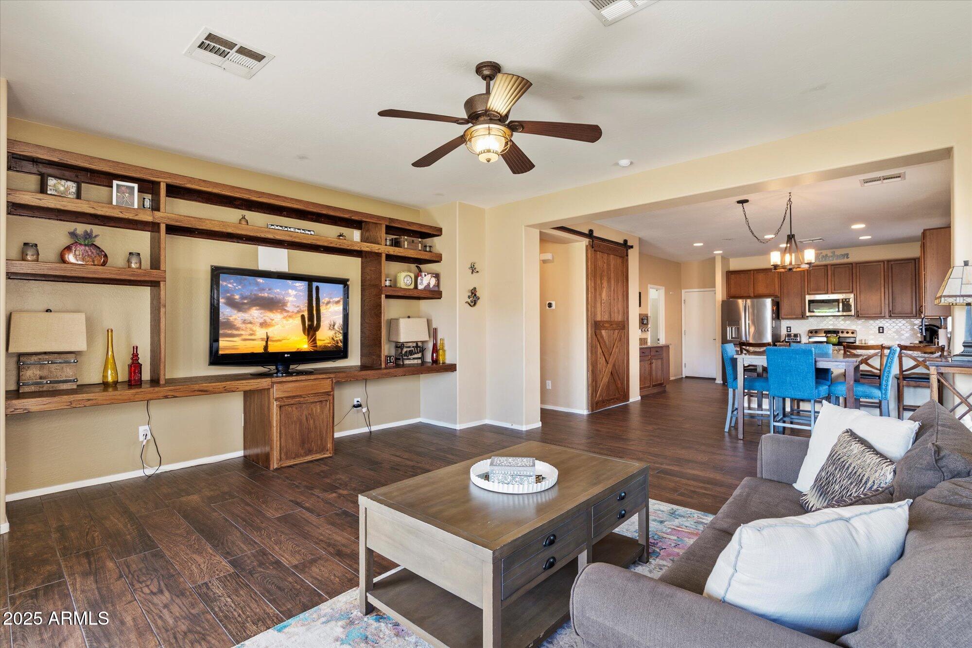 15623 W MACKENZIE Drive, Goodyear