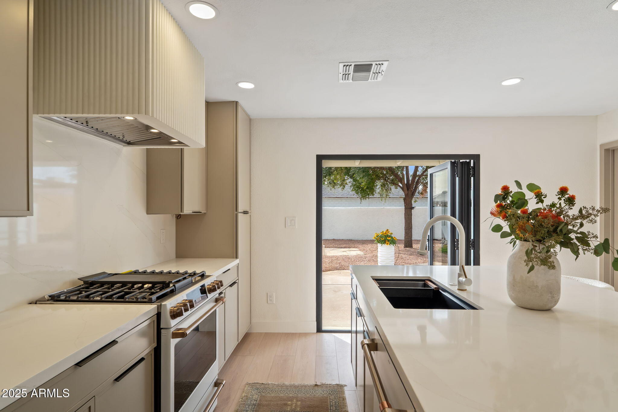 7255 E CORONADO Road