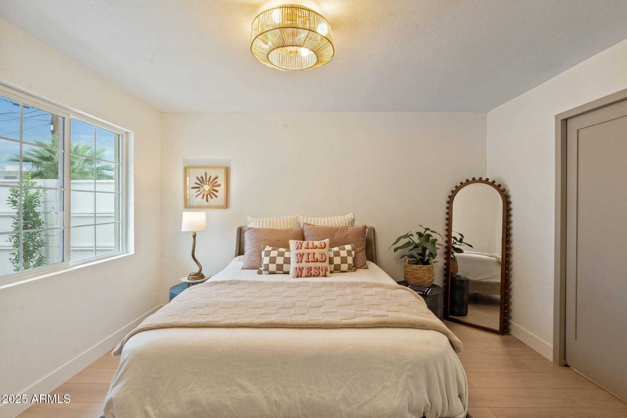 7255 E CORONADO Road