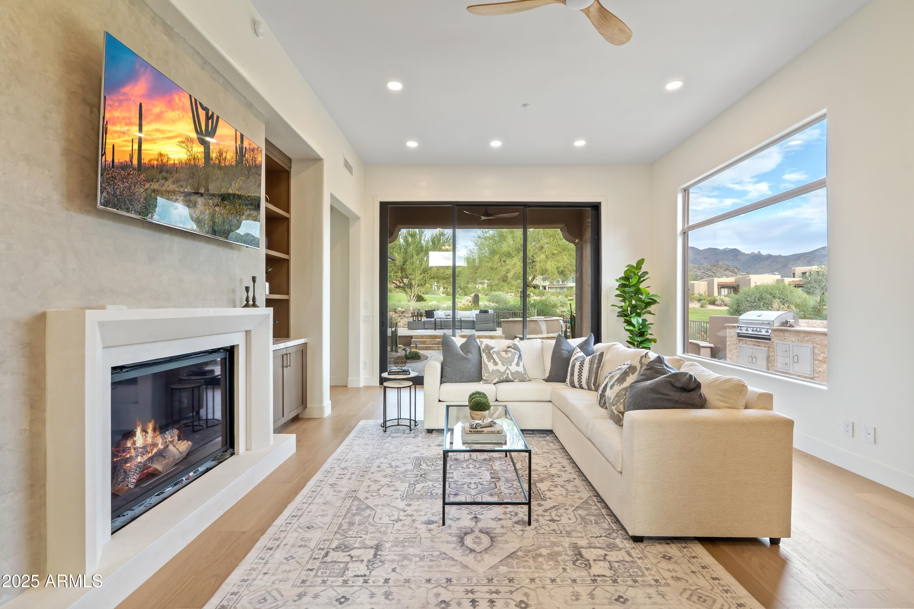 9280 E THOMPSON PEAK Parkway, 25