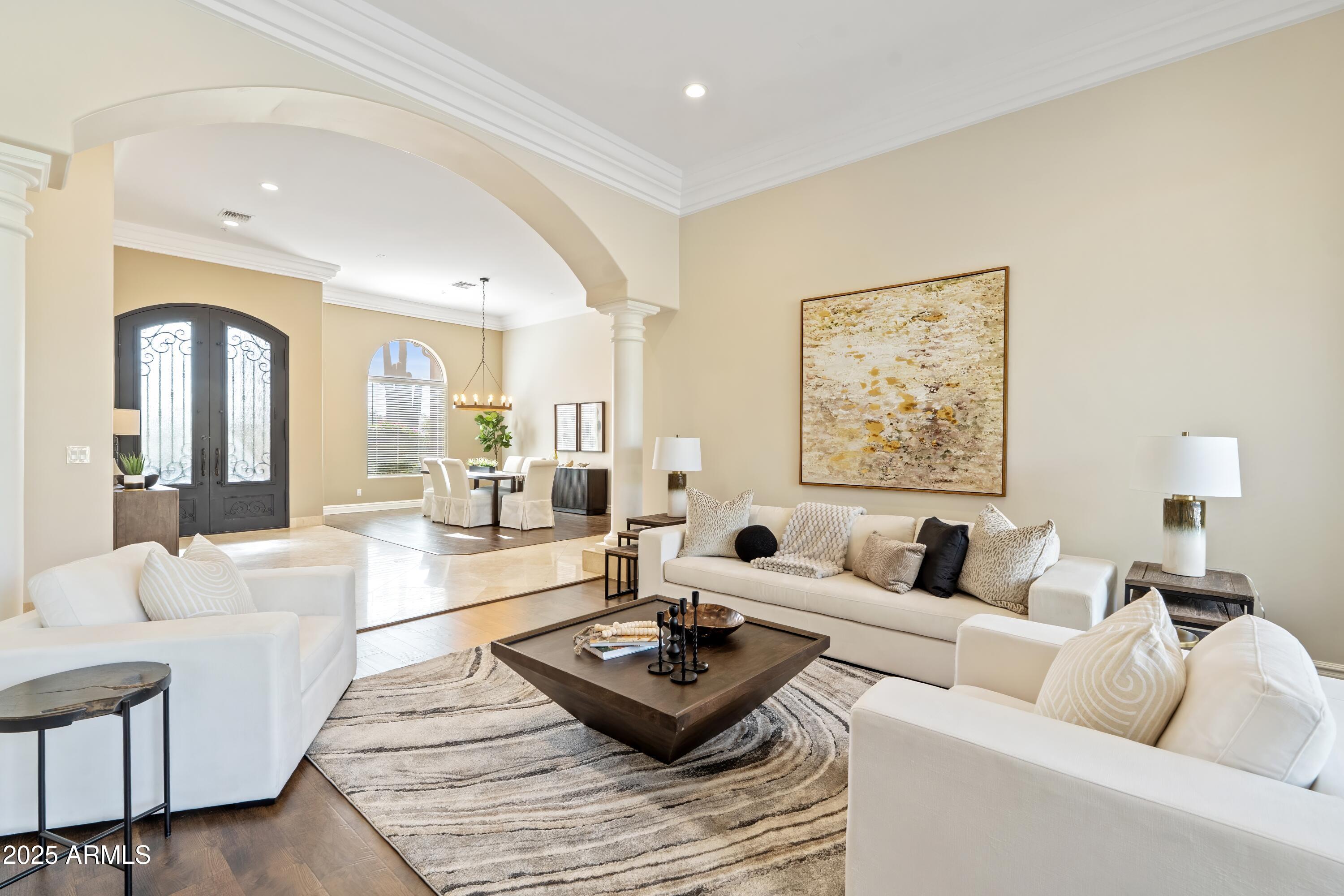 6938 E LOMAS VERDES Drive