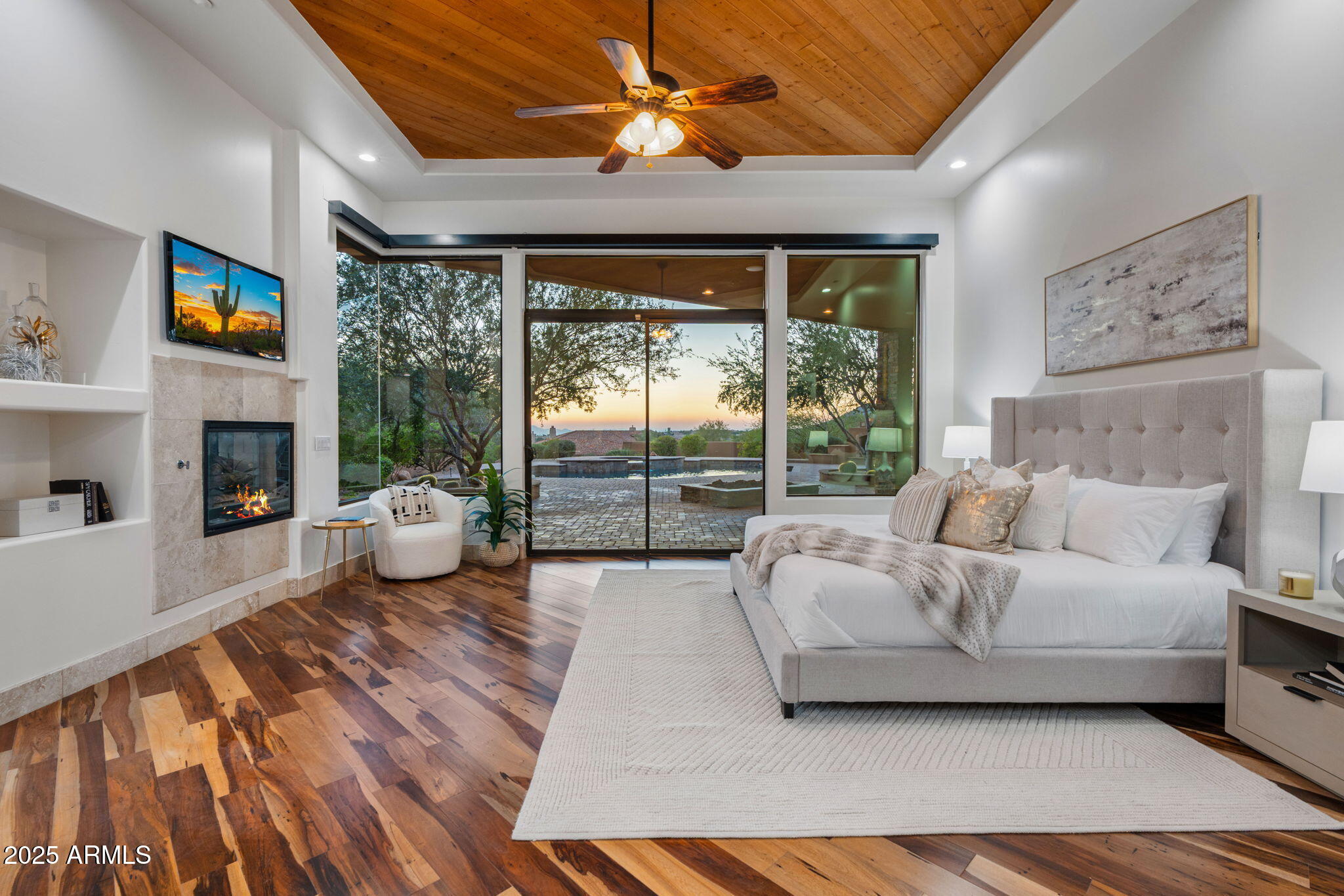 13322 E PARADISE Drive