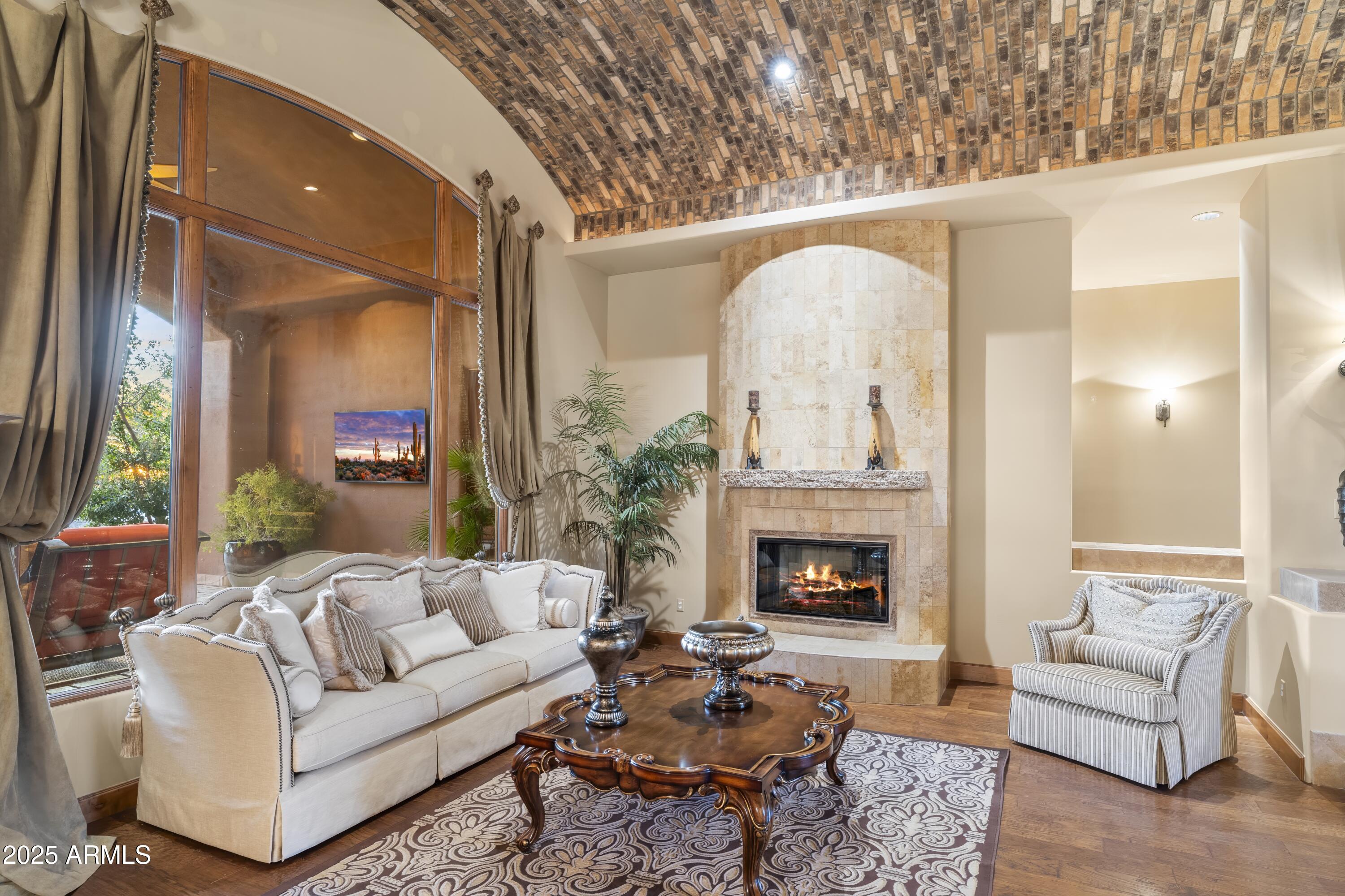 13249 E SUMMIT Drive