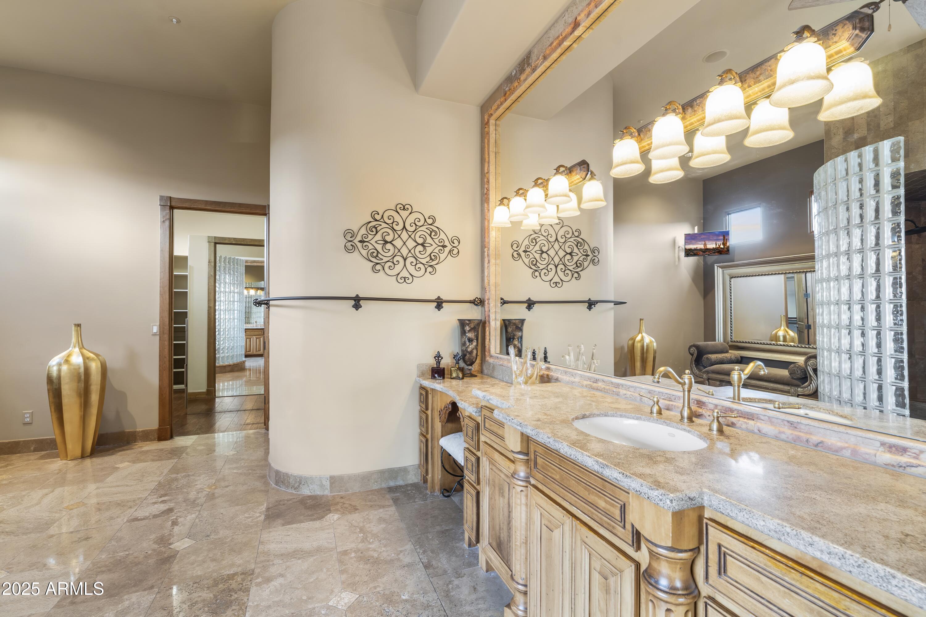 13249 E SUMMIT Drive