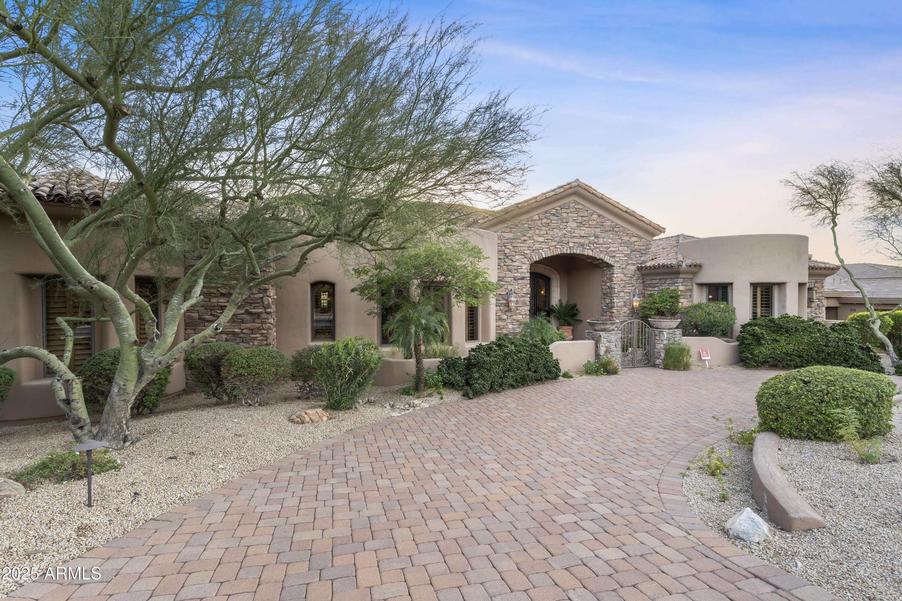 13249 E SUMMIT Drive