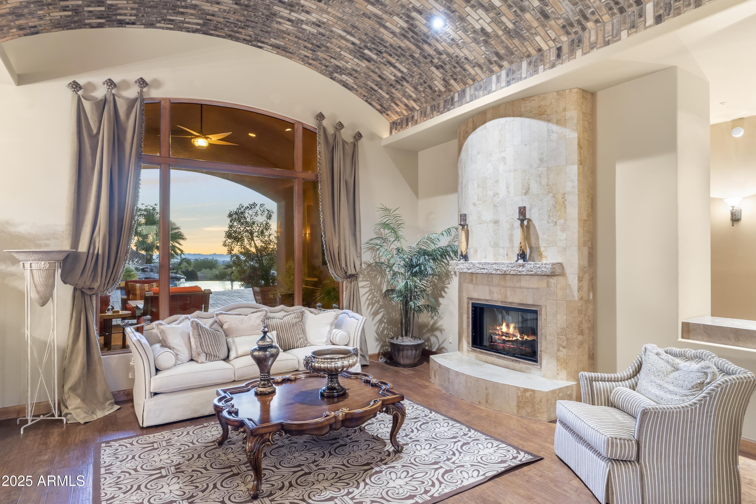 13249 E SUMMIT Drive