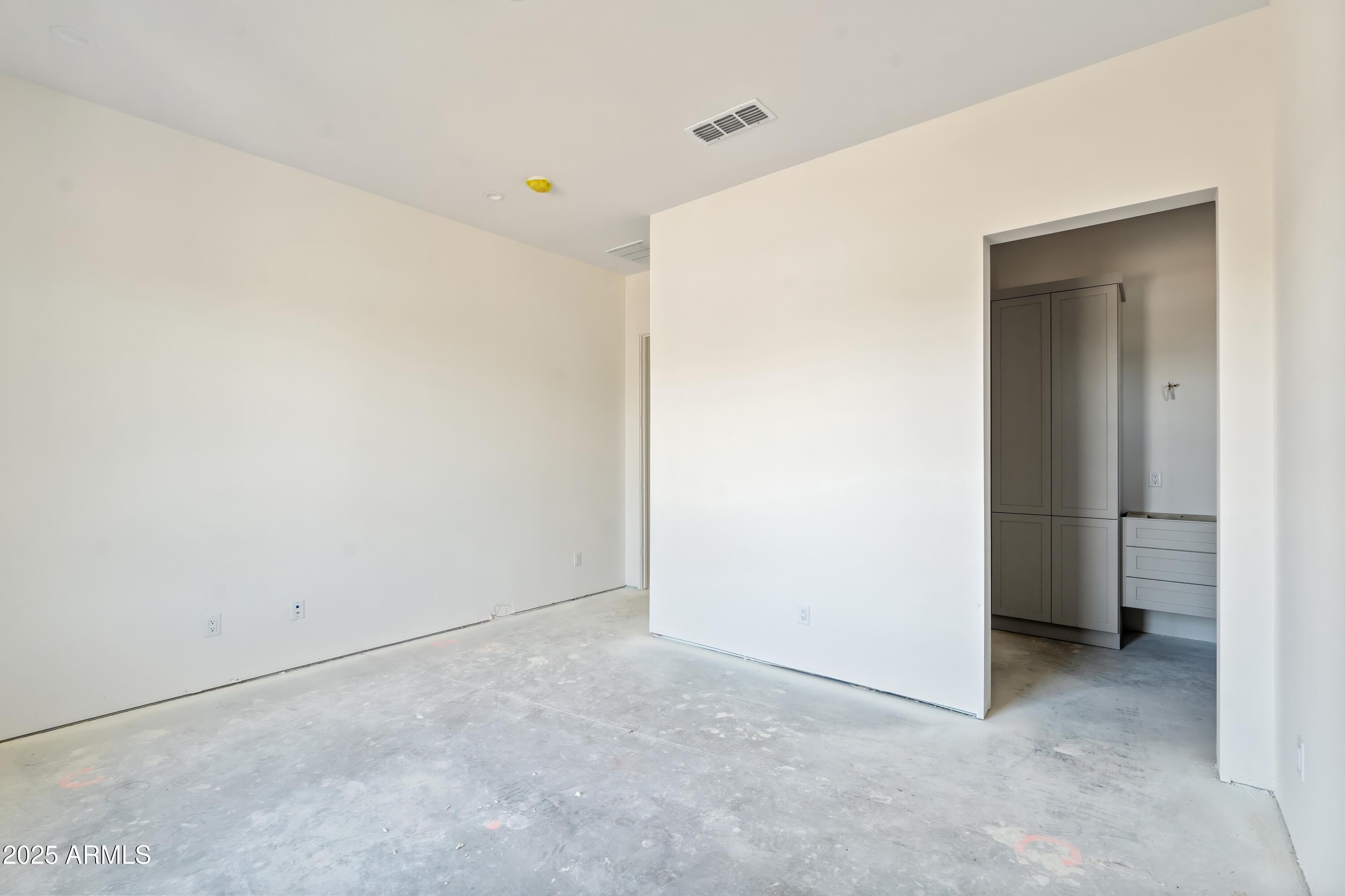 6615 E DOVE VALLEY Road