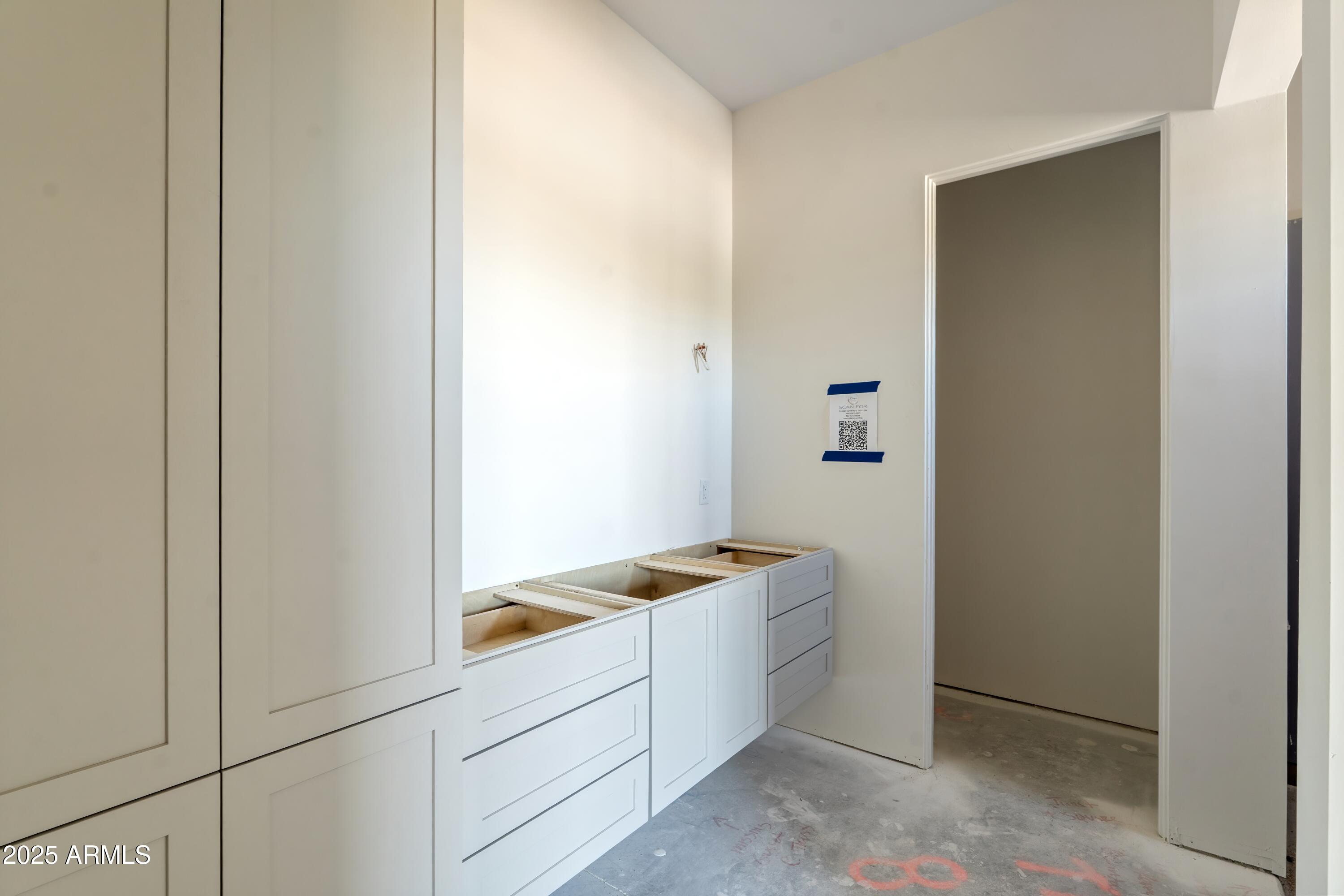 6615 E DOVE VALLEY Road