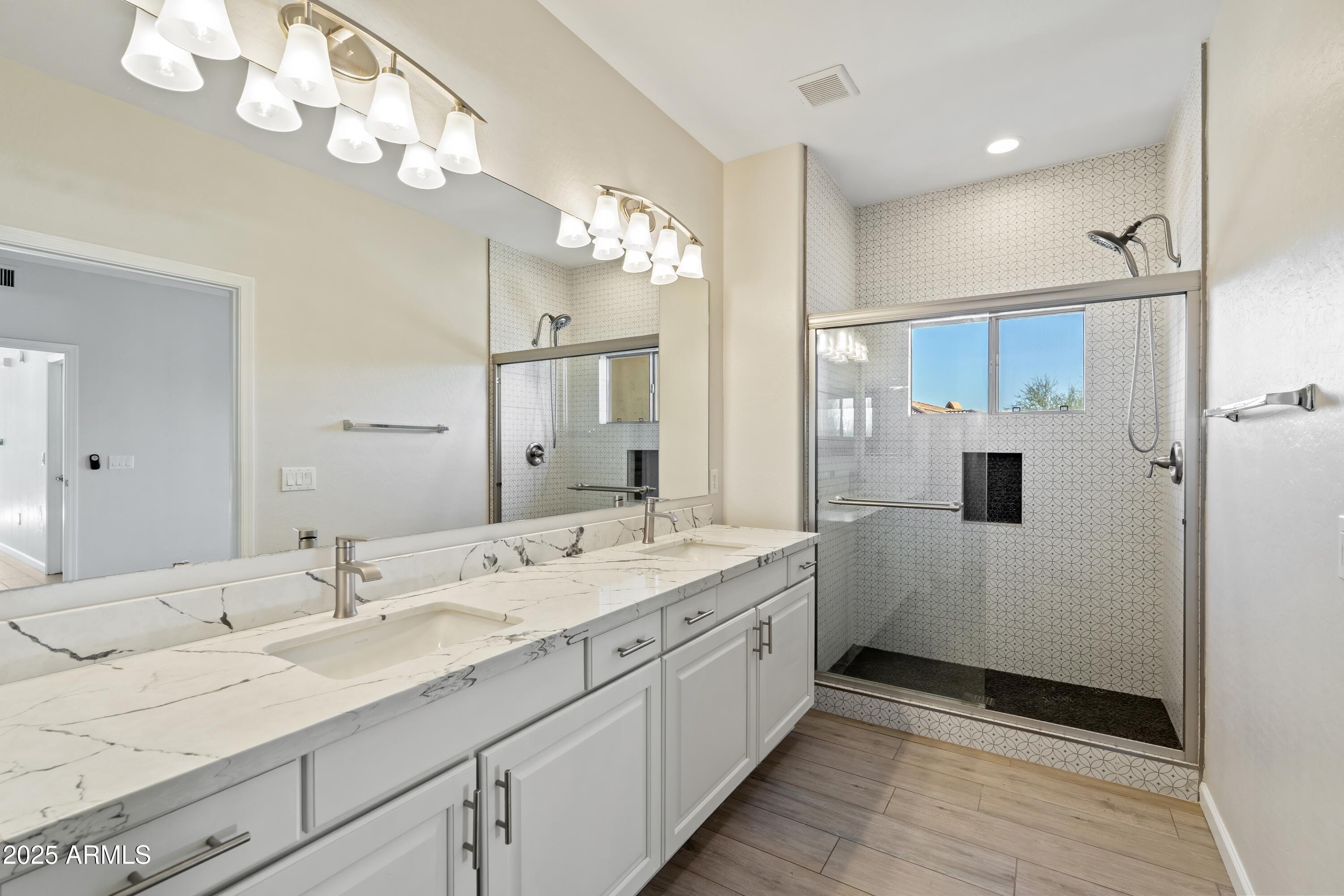 19700 N 76TH Street 2105