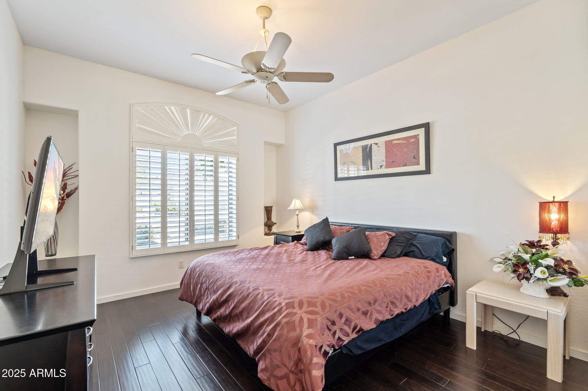 7699 E FLEDGLING Drive