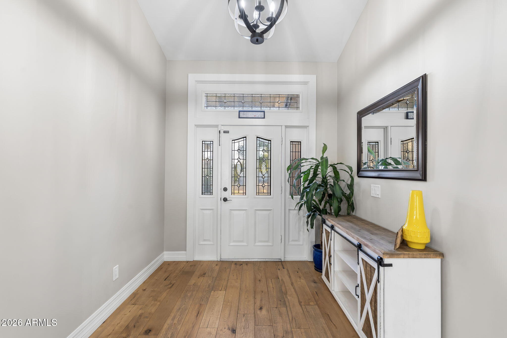 5926 E HARTFORD Avenue