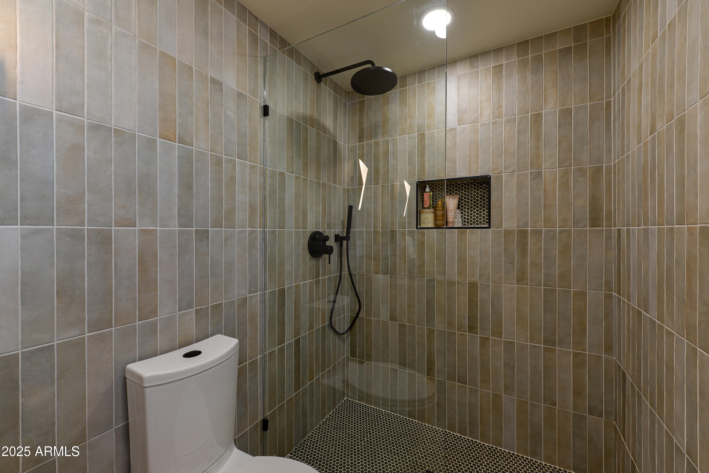 8532 E SAN MIGUEL Avenue